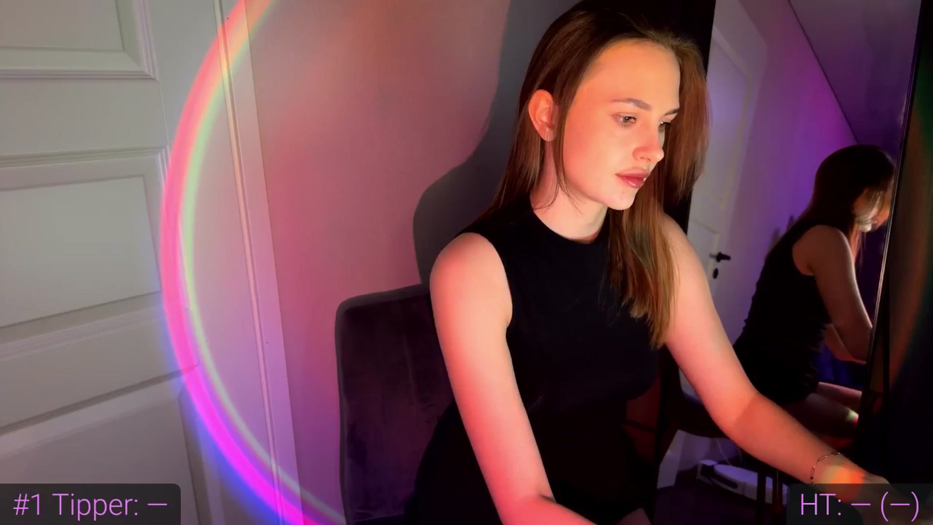 Gallery image thumbnail from Oopsiie's myfreecams stream on, 02/08/2026, 23:32 image 1 of 20