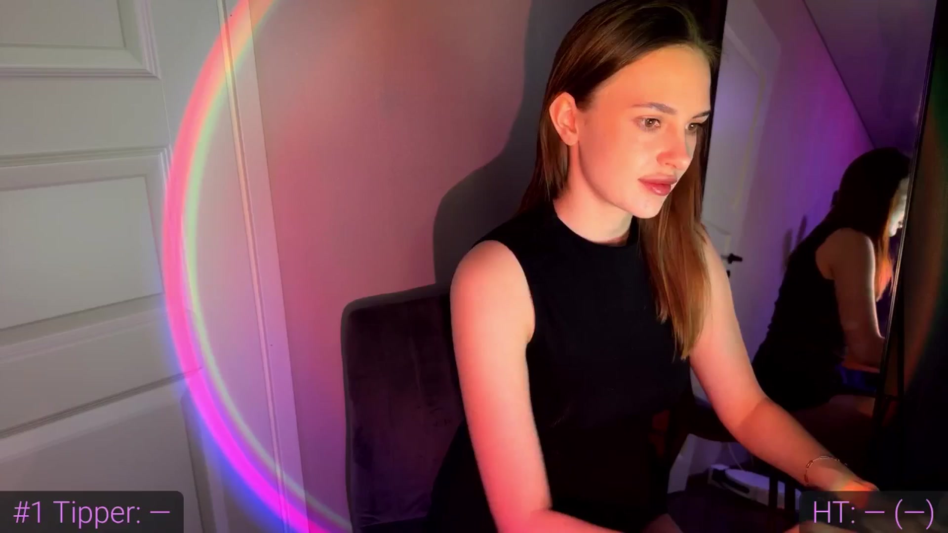 Gallery image thumbnail from Oopsiie's myfreecams stream on, 02/08/2026, 23:32 image 11 of 20