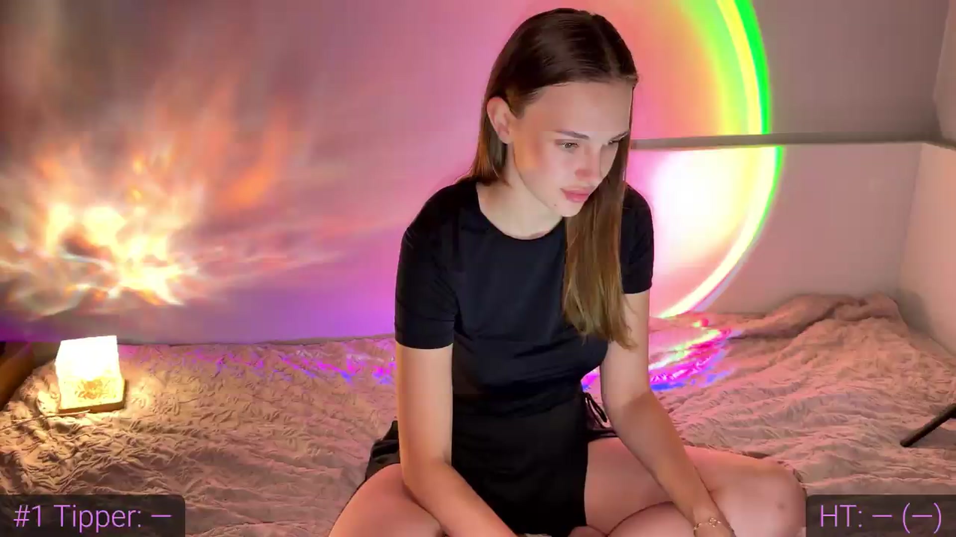 Gallery image thumbnail from Oopsiie's myfreecams stream on, 08/18/2026, 20:14 image 4 of 20