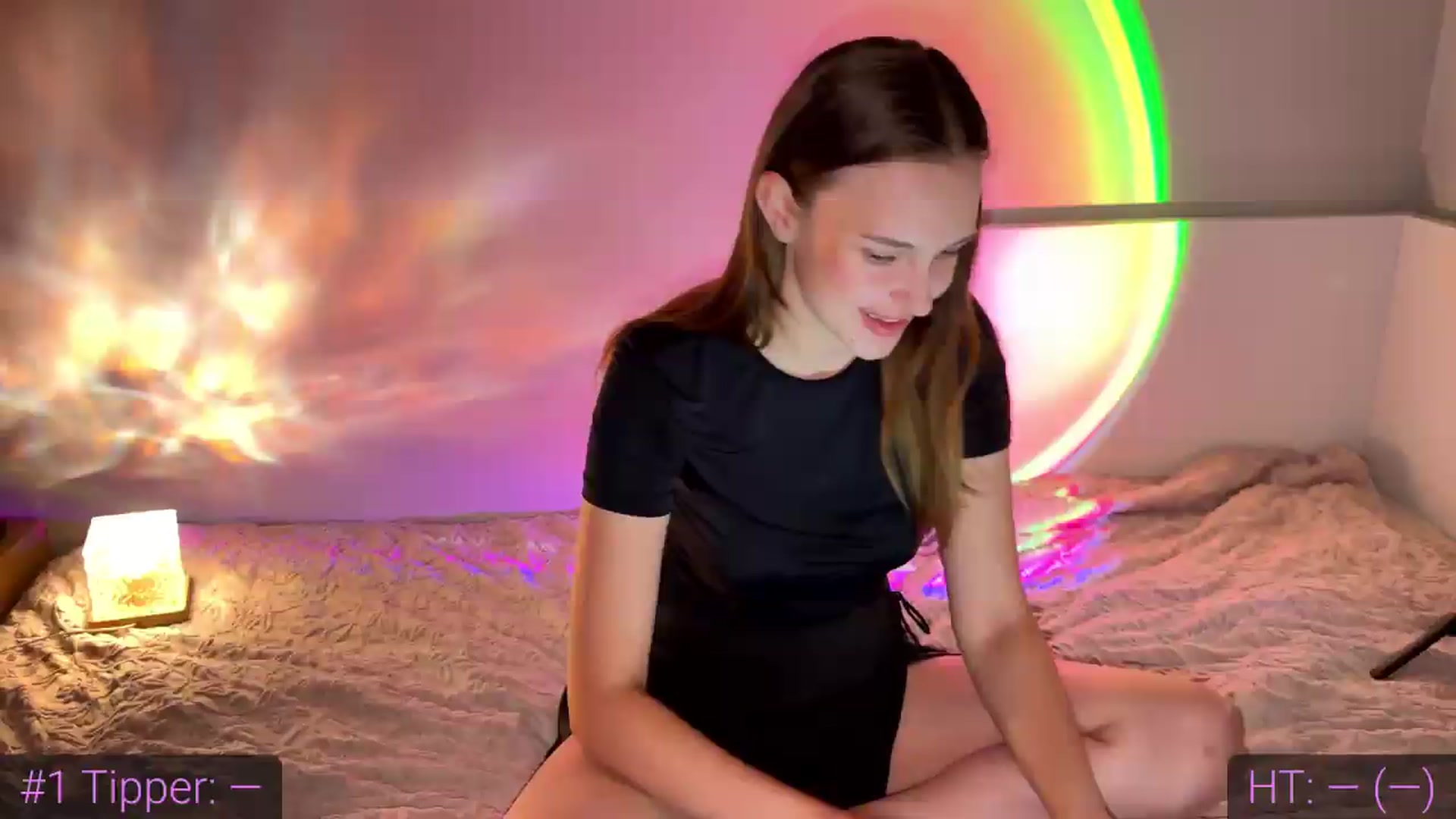 Gallery image thumbnail from Oopsiie's myfreecams stream on, 08/18/2026, 20:14 image 12 of 20