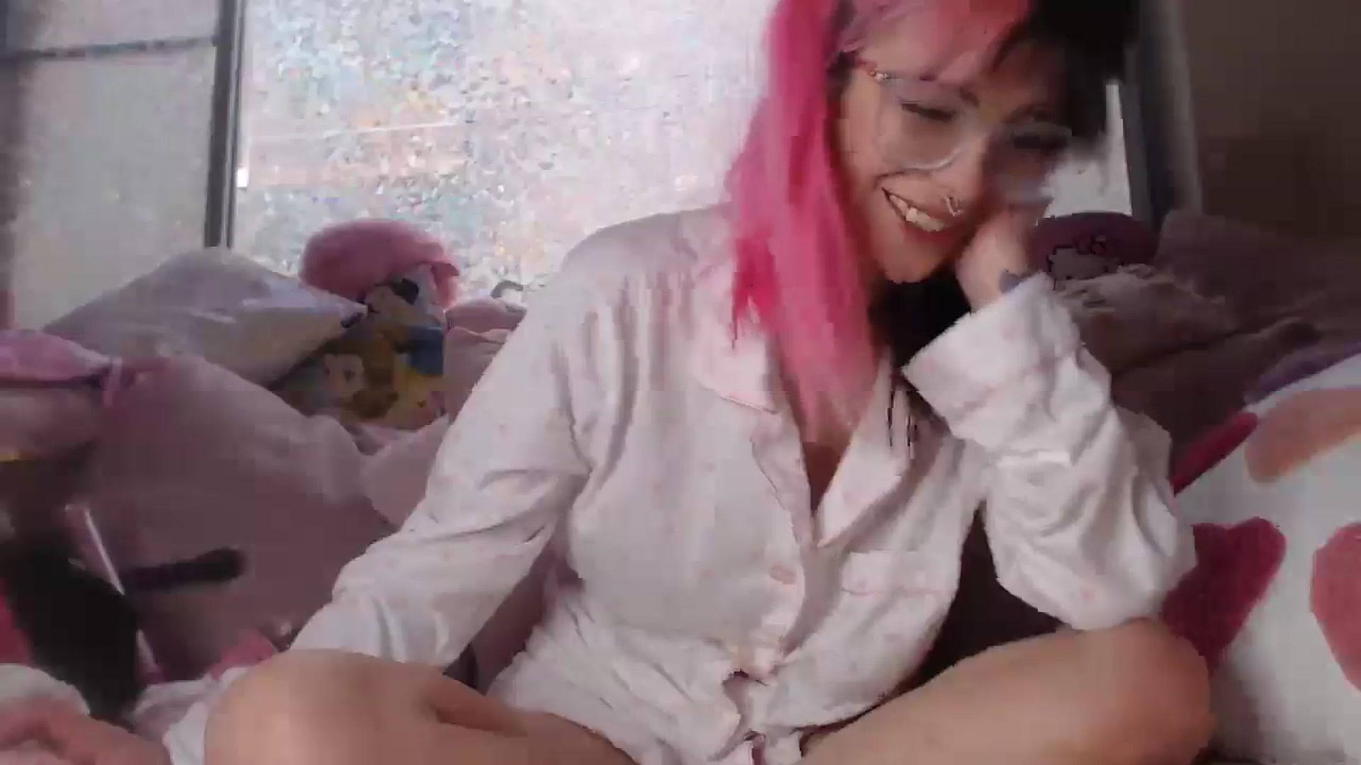 Gallery image thumbnail from OpheliaVile's myfreecams stream on, 09/28/2025, 07:47 image 10 of 20