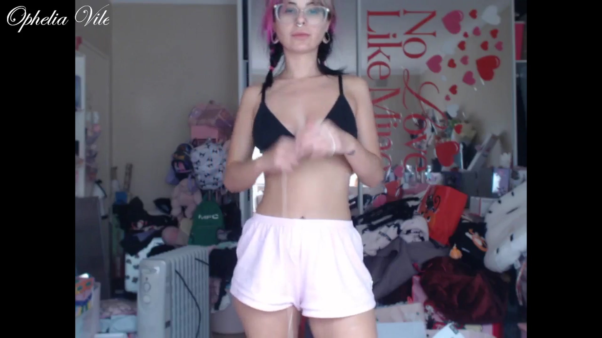 Gallery image thumbnail from OpheliaVile's myfreecams stream on, 01/15/2026, 23:11 image 6 of 20
