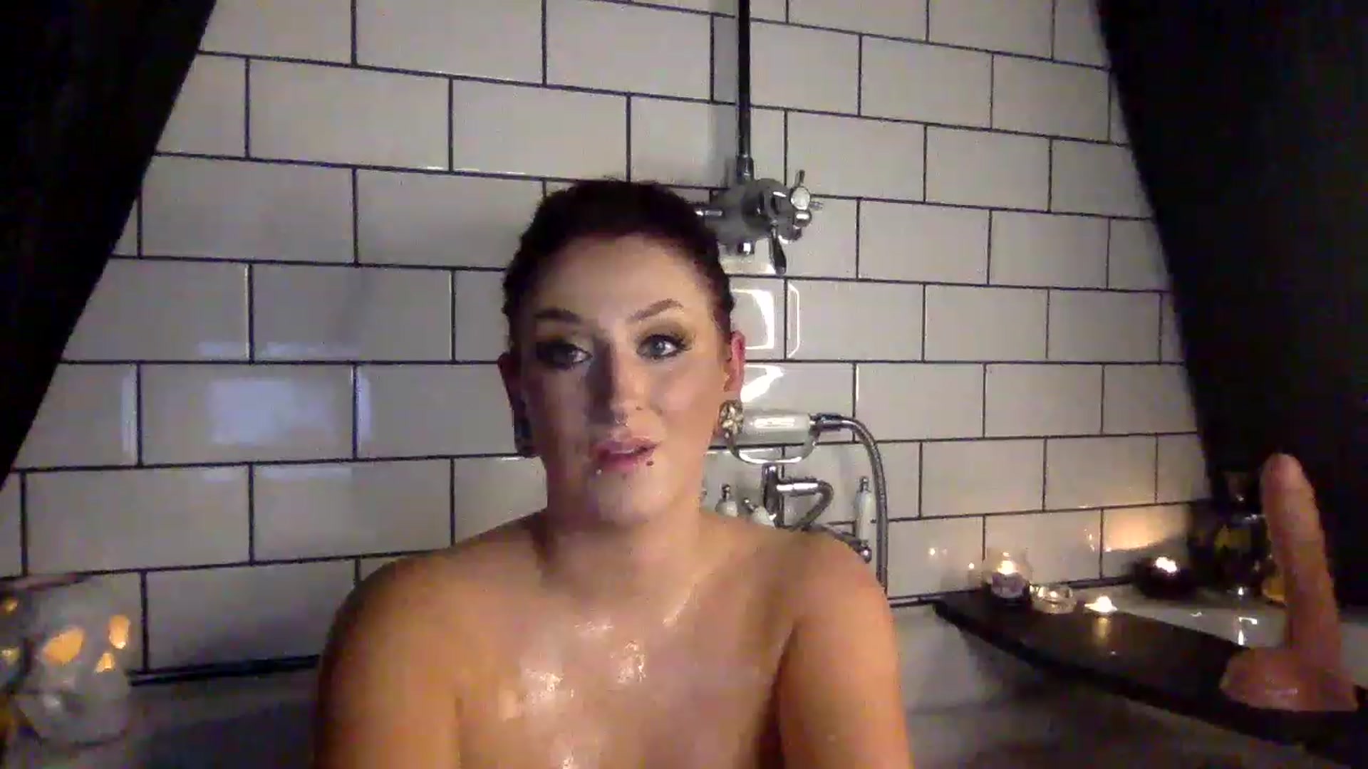 Gallery image thumbnail from Ophelia_jinx's myfreecams stream on, 11/17/2022, 20:12 image 5 of 20