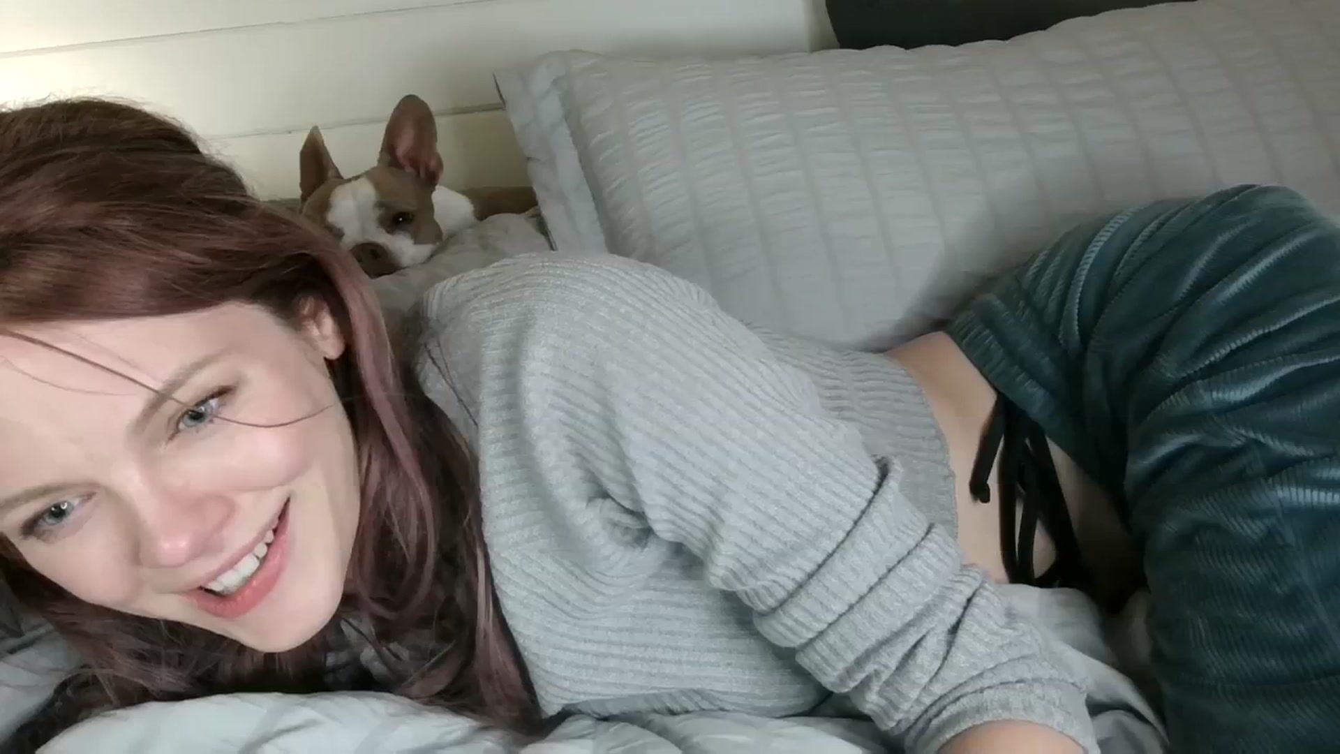 Gallery image thumbnail from OraYoung's myfreecams stream on, 01/06/2024, 04:00 image 11 of 20