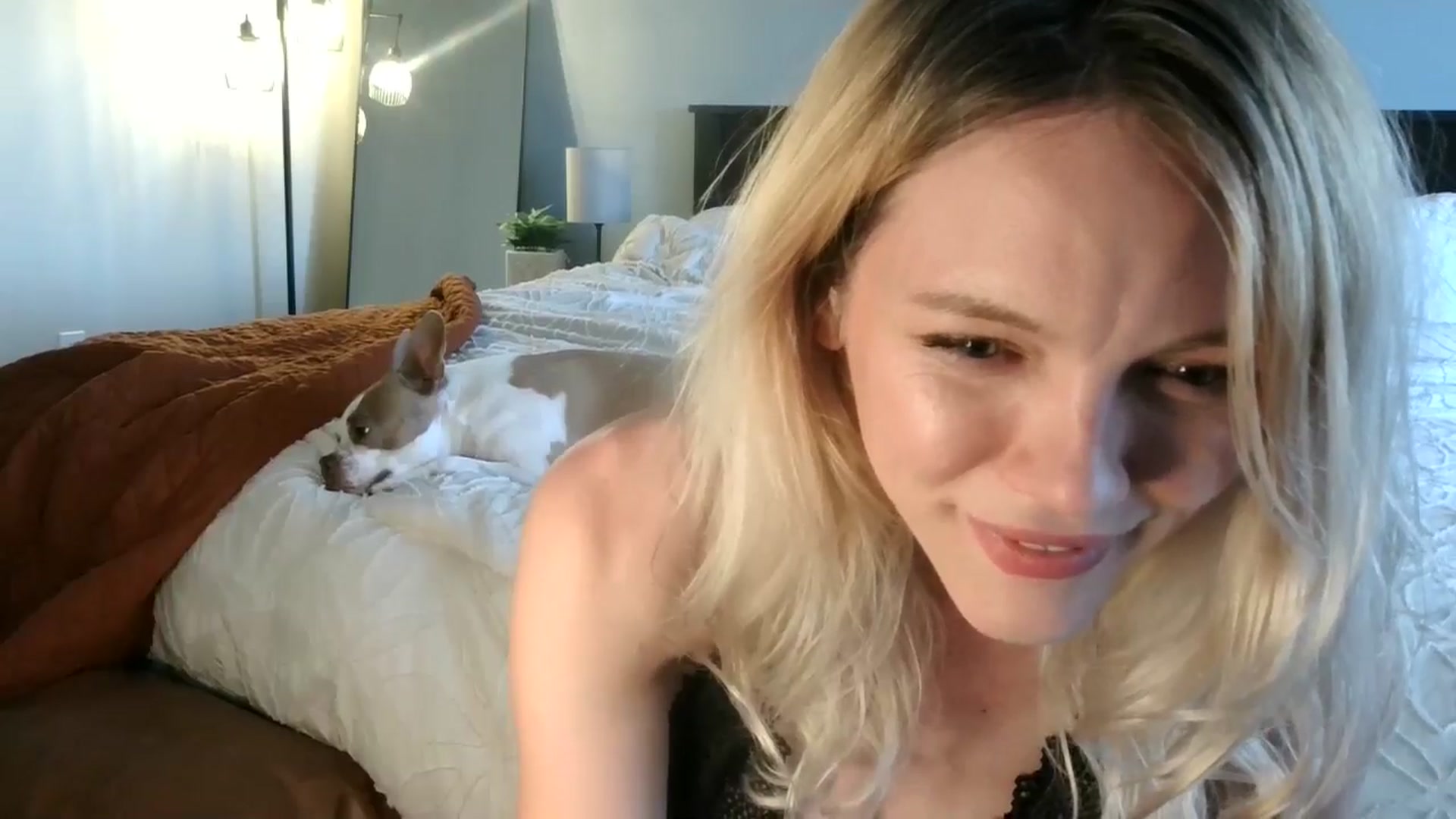 Gallery image thumbnail from OraYoung's myfreecams stream on, 06/19/2024, 24:30 image 10 of 20