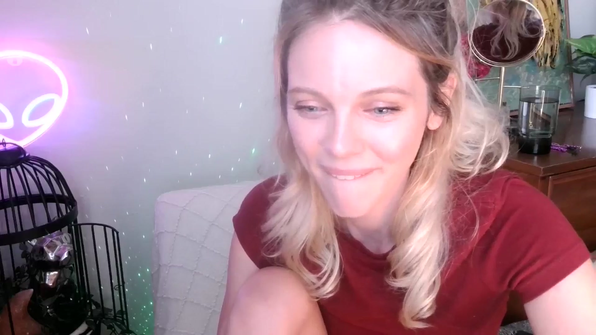 Gallery image thumbnail from OraYoung's myfreecams stream on, 06/26/2024, 24:31 image 9 of 20
