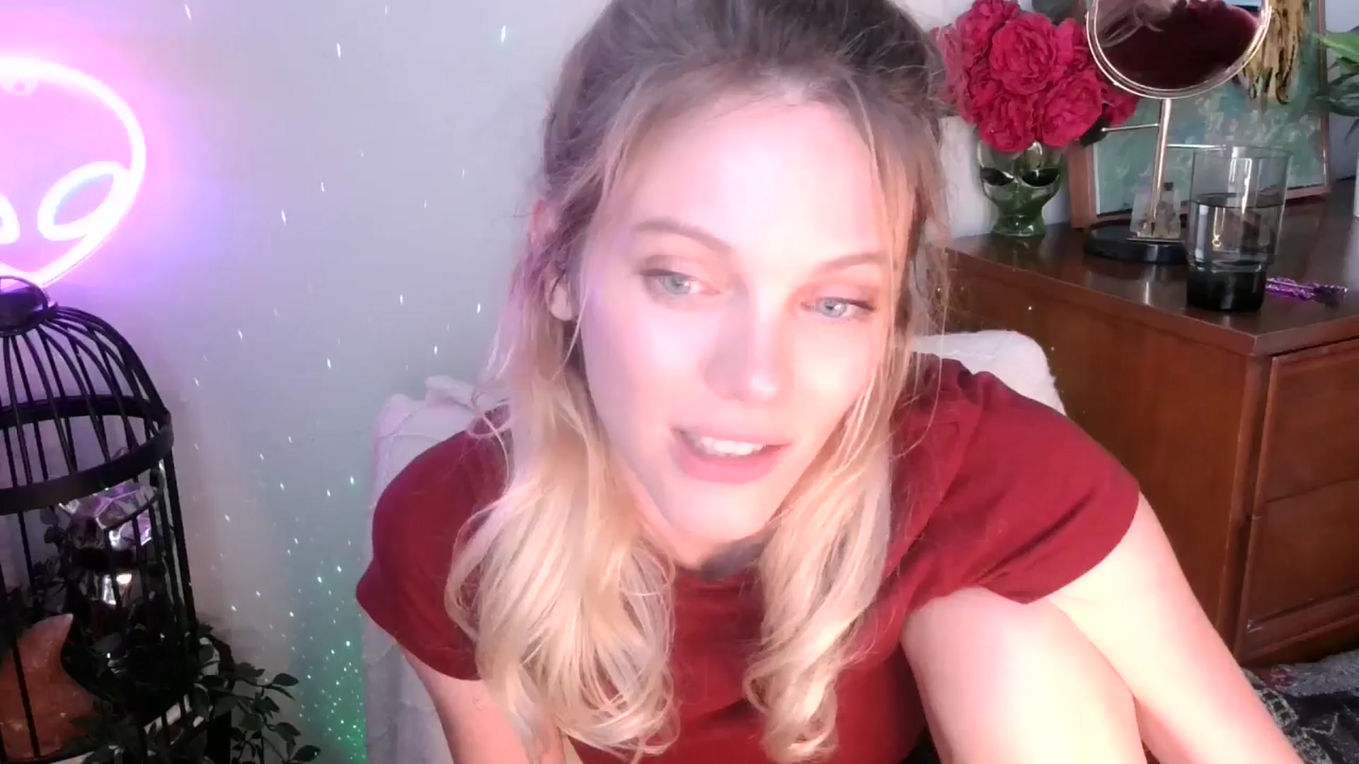 Gallery image thumbnail from OraYoung's myfreecams stream on, 06/26/2024, 24:31 image 20 of 20
