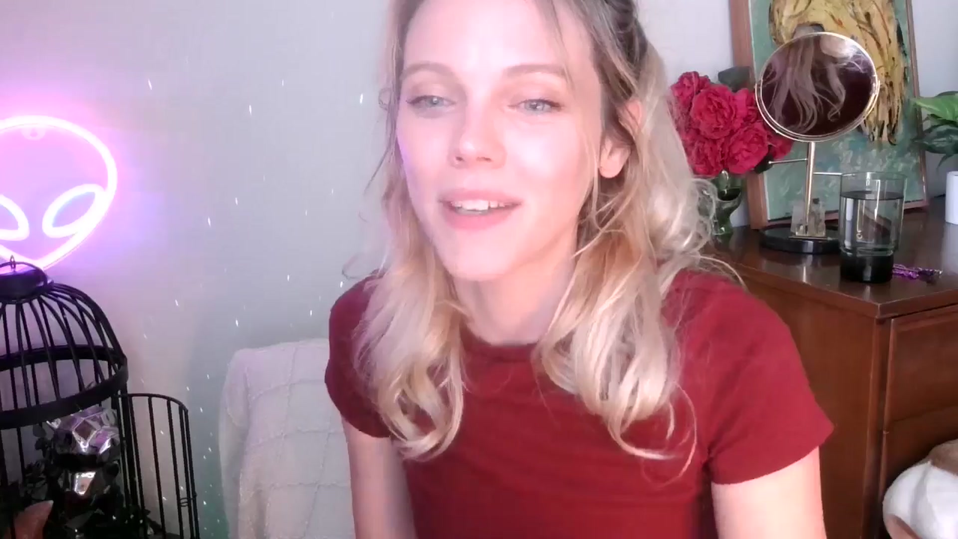 Gallery image thumbnail from OraYoung's myfreecams stream on, 06/26/2024, 24:31 image 13 of 20