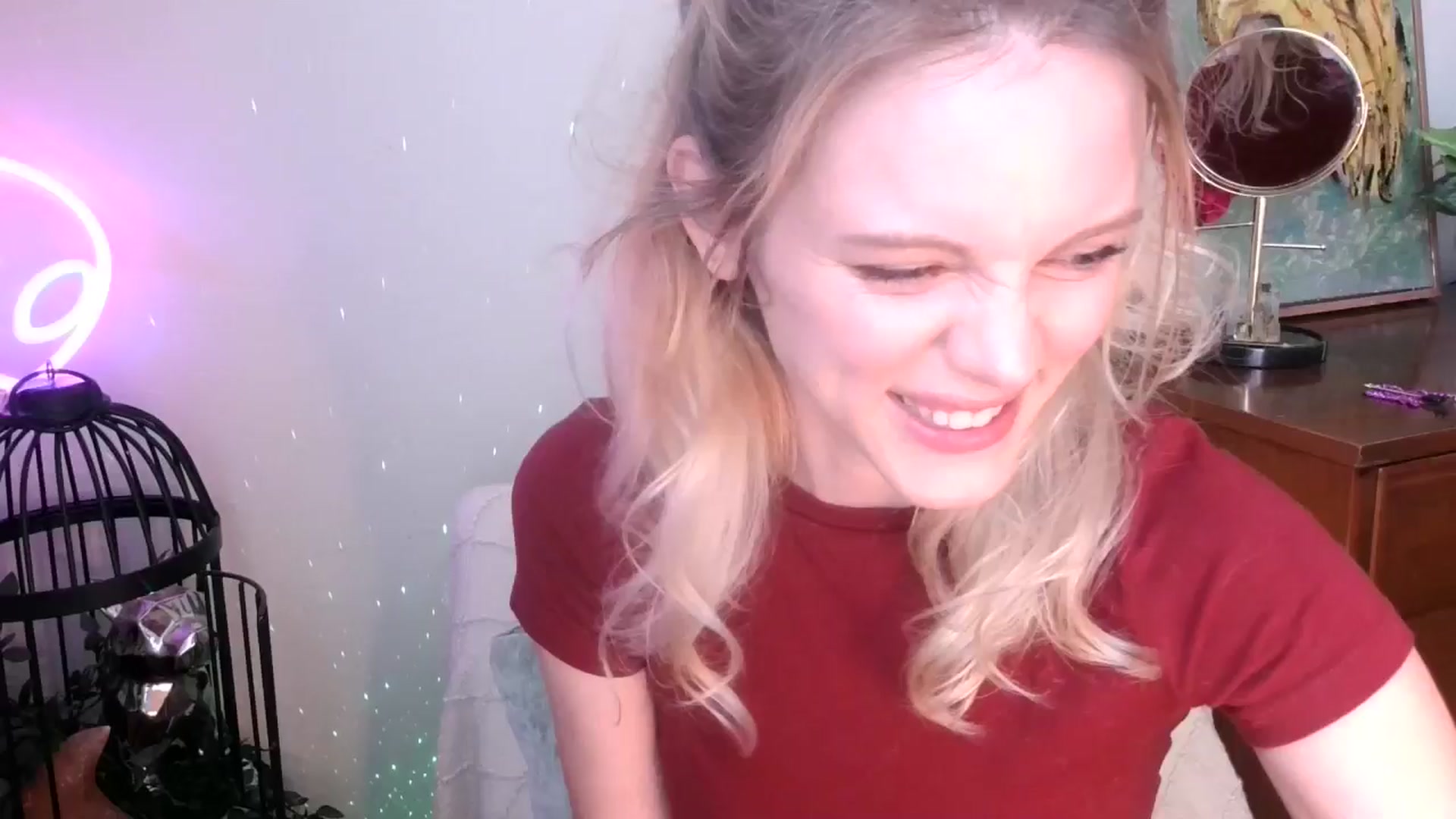 Gallery image thumbnail from OraYoung's myfreecams stream on, 06/26/2024, 24:31 image 1 of 20