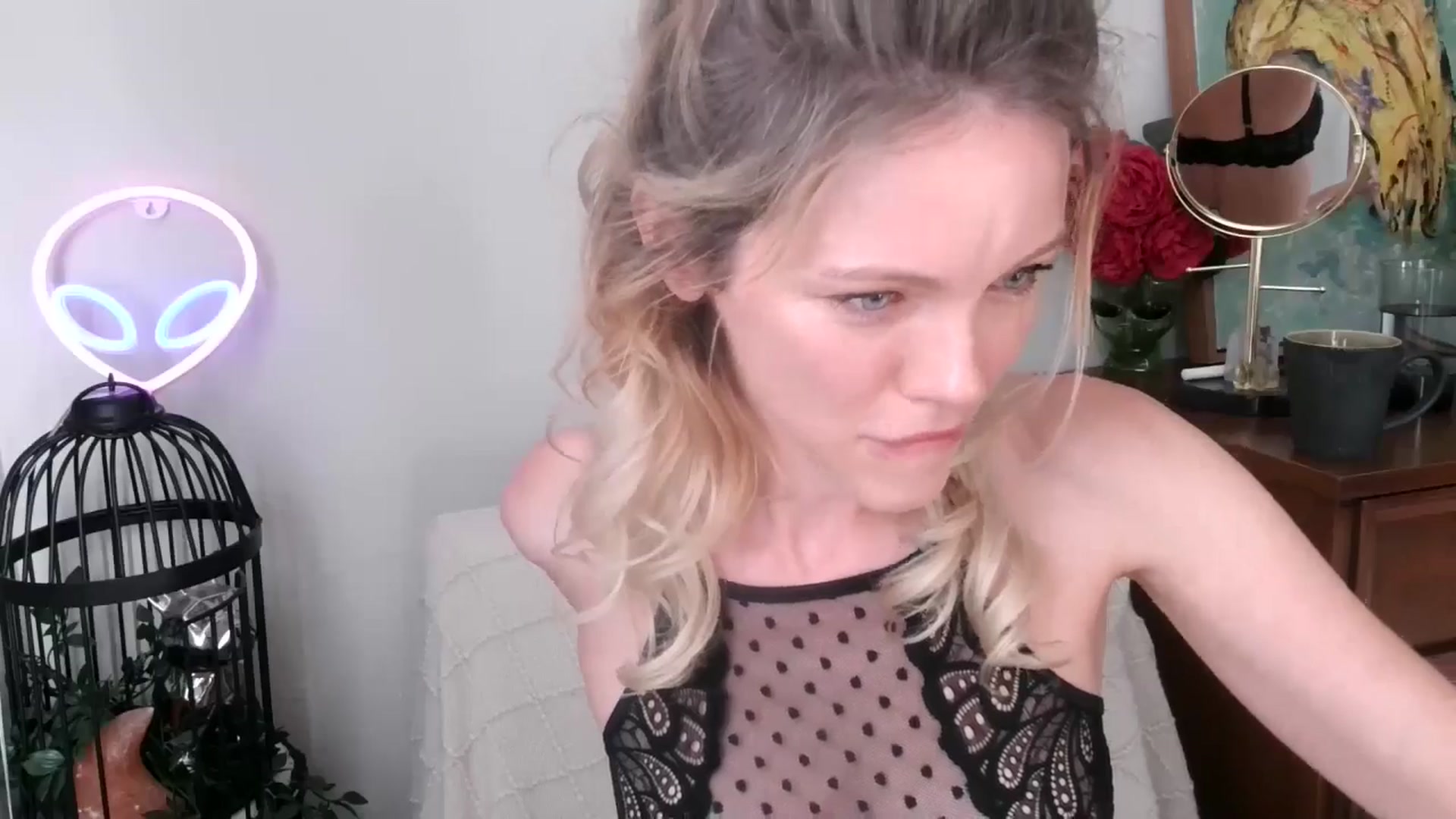 Gallery image thumbnail from OraYoung's myfreecams stream on, 06/26/2024, 16:16 image 2 of 20