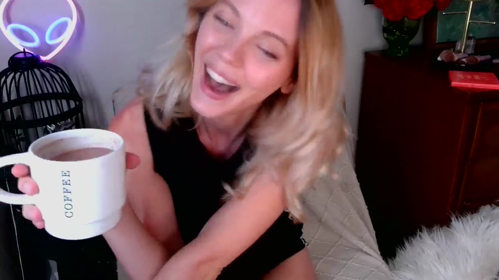 Gallery image thumbnail from OraYoung's myfreecams stream on, 06/27/2024, 19:07 image 4 of 20