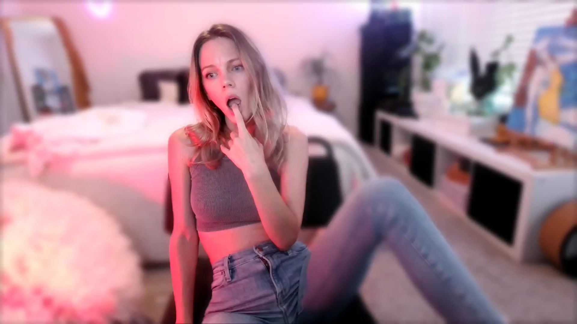 Gallery image thumbnail from OraYoung's myfreecams stream on, 09/01/2024, 01:51 image 11 of 20