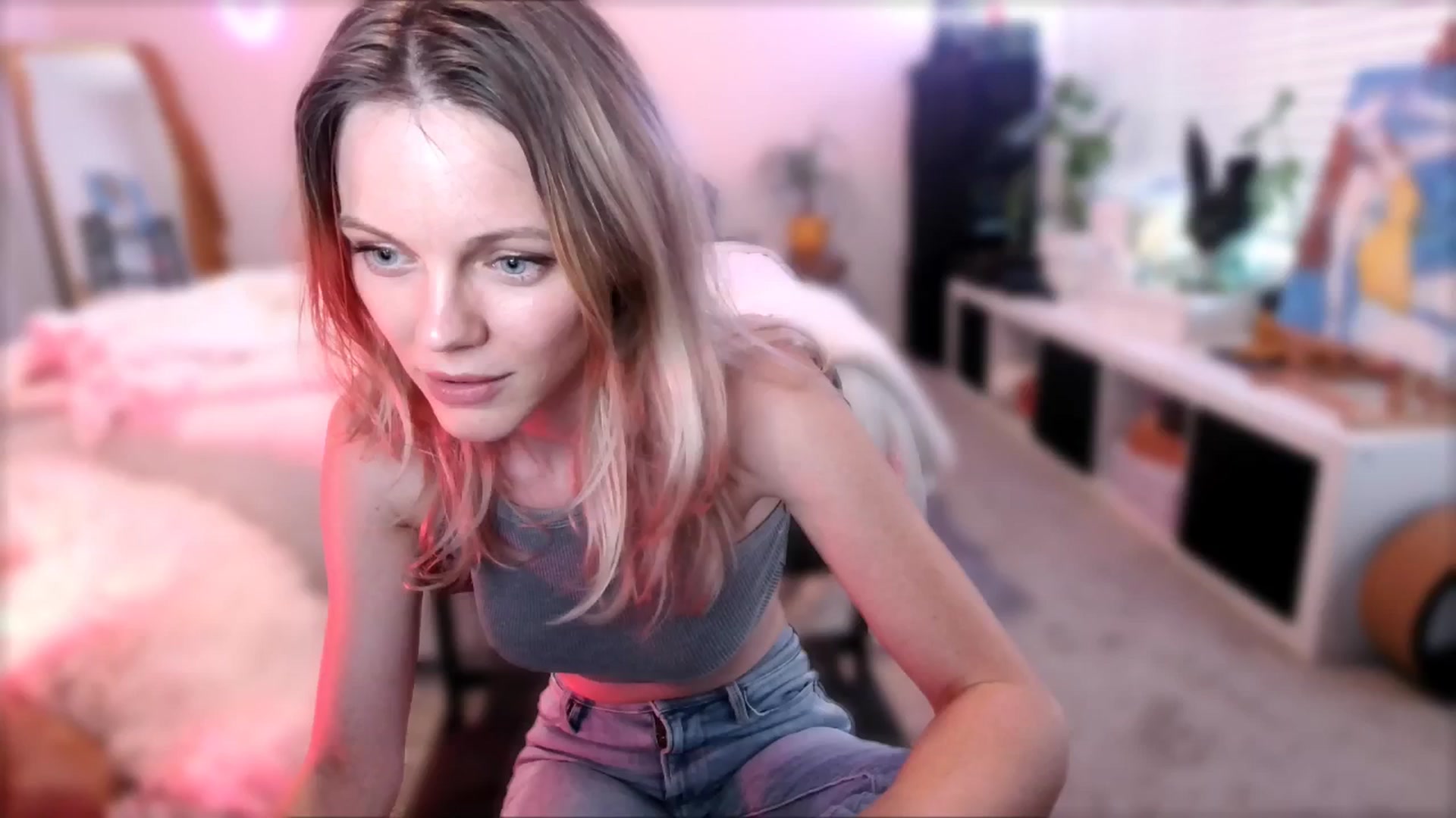 Gallery image thumbnail from OraYoung's myfreecams stream on, 09/01/2024, 01:51 image 10 of 20