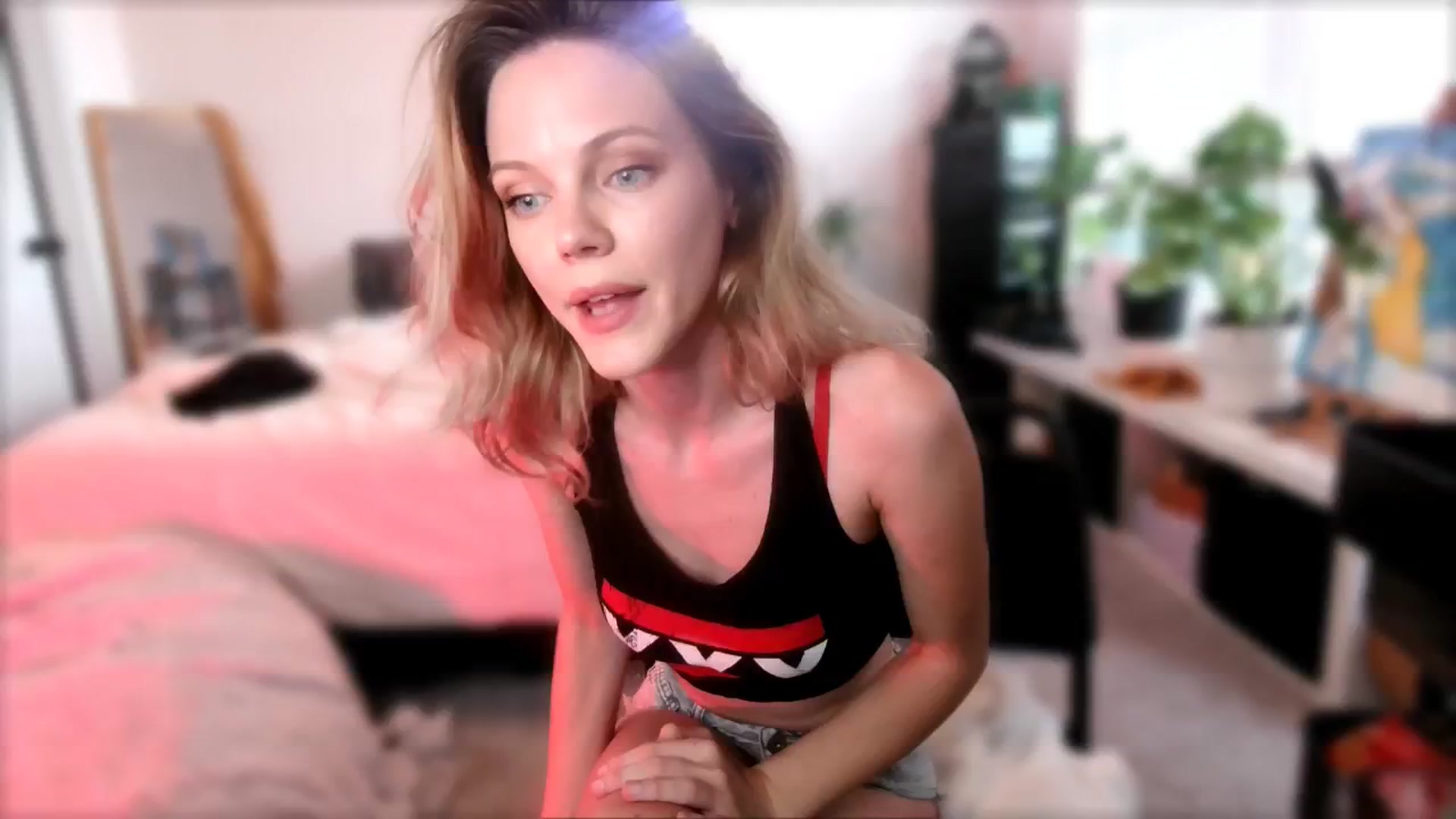 Gallery image thumbnail from OraYoung's myfreecams stream on, 09/02/2024, 24:37 image 11 of 20