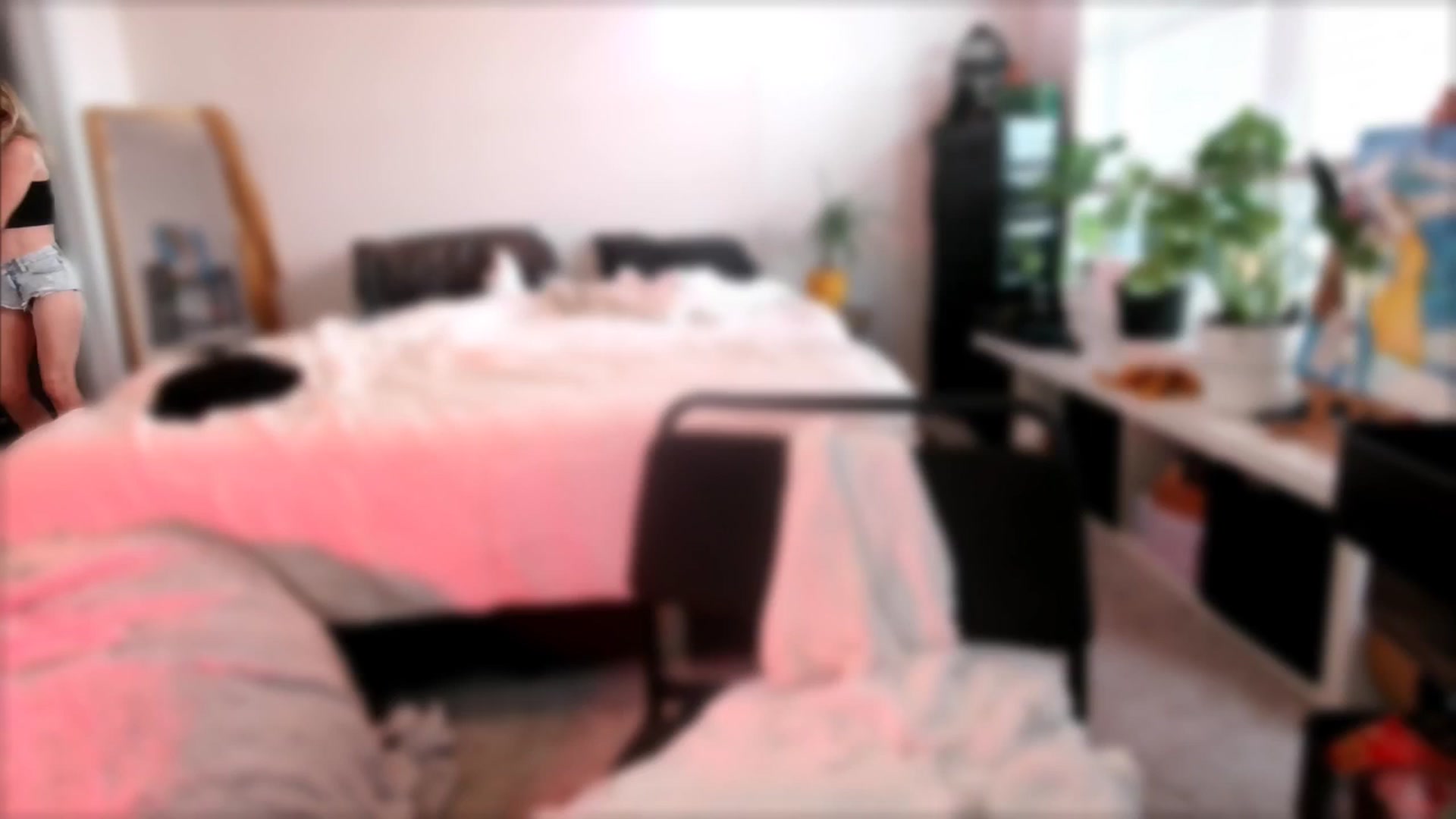 Gallery image thumbnail from OraYoung's myfreecams stream on, 09/02/2024, 24:37 image 5 of 20