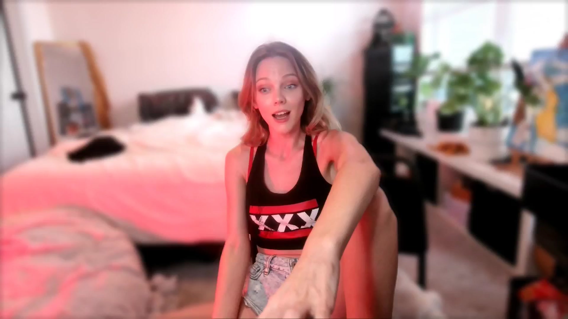 Gallery image thumbnail from OraYoung's myfreecams stream on, 09/02/2024, 02:34 image 1 of 20