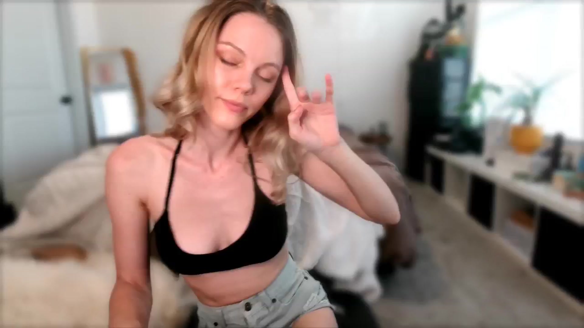 Gallery image thumbnail from OraYoung's myfreecams stream on, 09/11/2024, 20:55 image 11 of 20