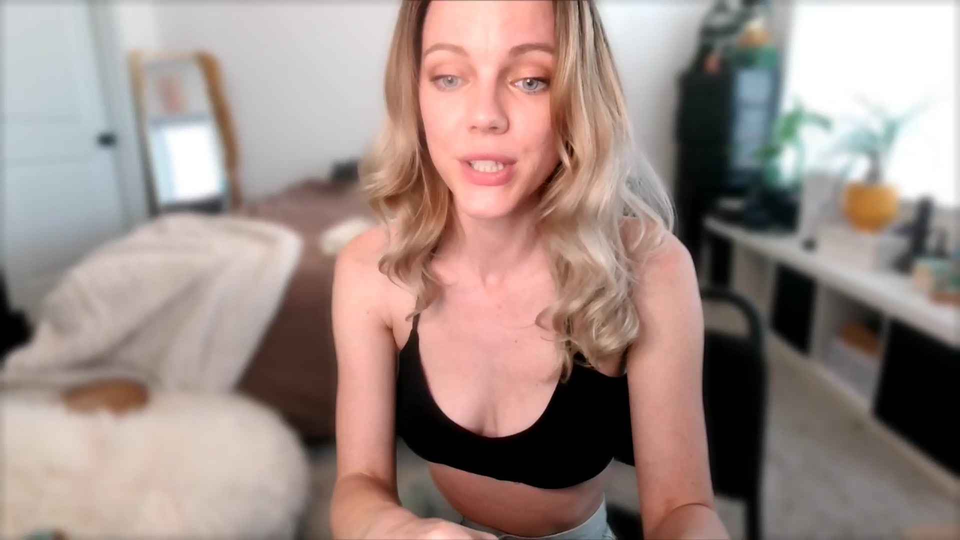 Gallery image thumbnail from OraYoung's myfreecams stream on, 09/11/2024, 20:55 image 8 of 20