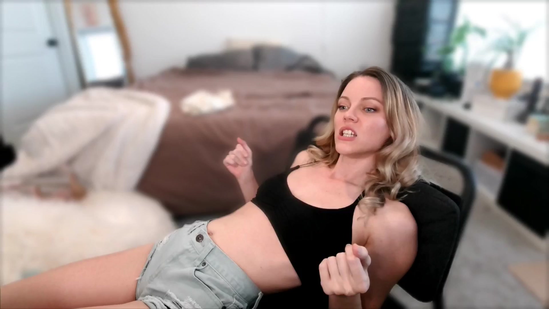 Gallery image thumbnail from OraYoung's myfreecams stream on, 09/11/2024, 20:55 image 9 of 20
