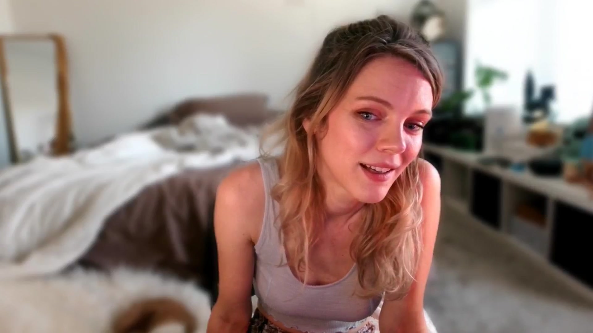 Gallery image thumbnail from OraYoung's myfreecams stream on, 09/15/2024, 20:02 image 16 of 20