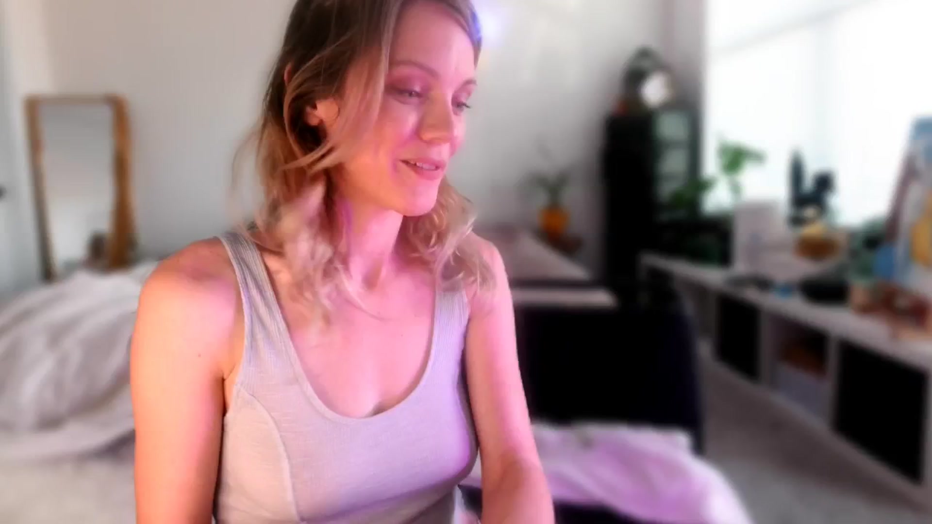 Gallery image thumbnail from OraYoung's myfreecams stream on, 09/15/2024, 21:42 image 7 of 20