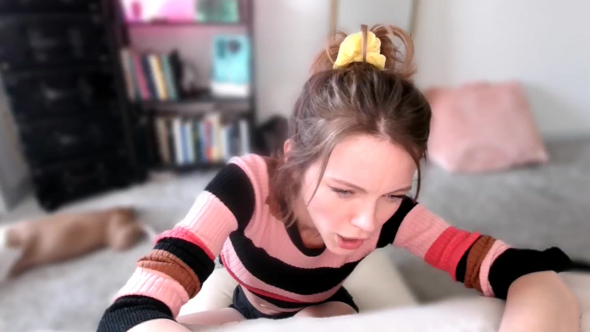 Gallery image thumbnail from OraYoung's myfreecams stream on, 01/03/2025, 21:25 image 4 of 20