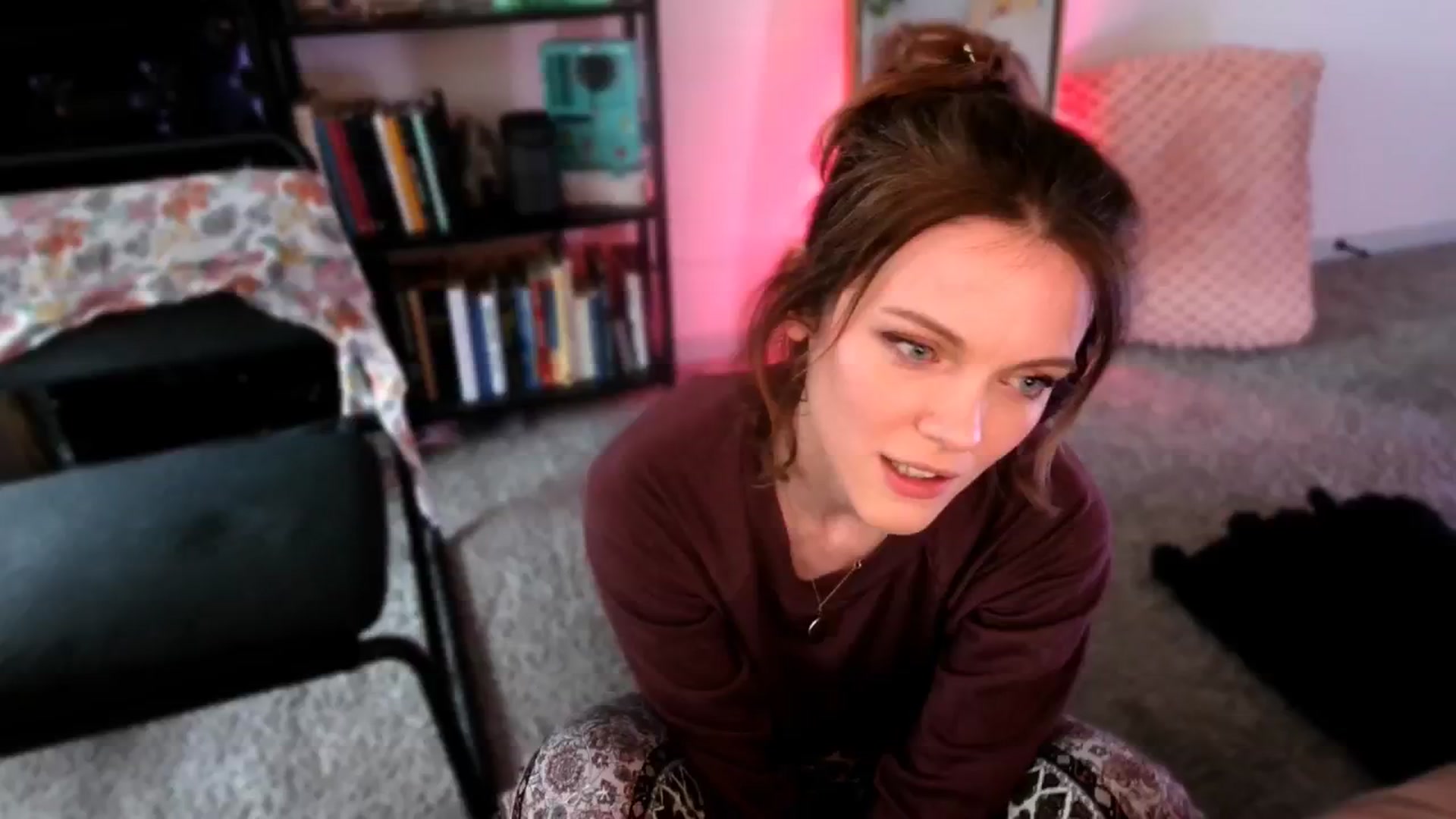 Gallery image thumbnail from OraYoung's myfreecams stream on, 01/05/2025, 24:01 image 15 of 20