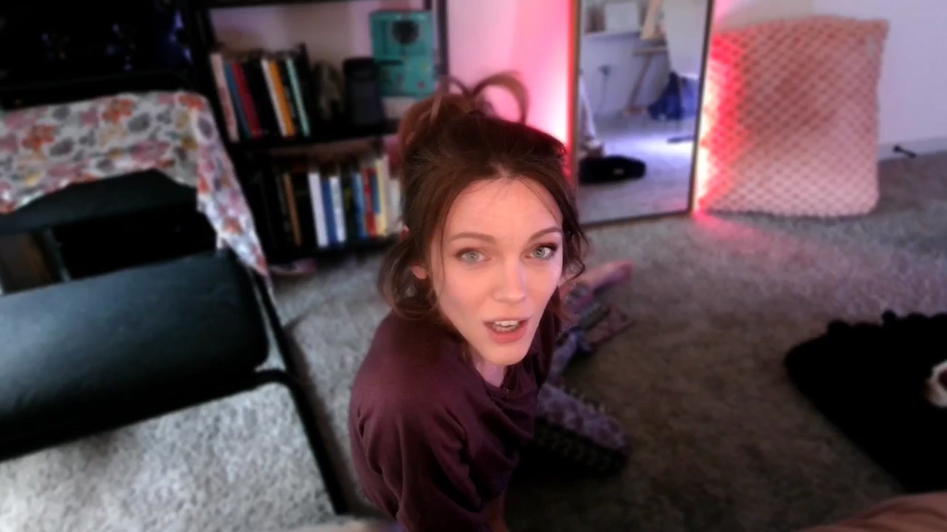 Gallery image thumbnail from OraYoung's myfreecams stream on, 01/05/2025, 24:01 image 10 of 20