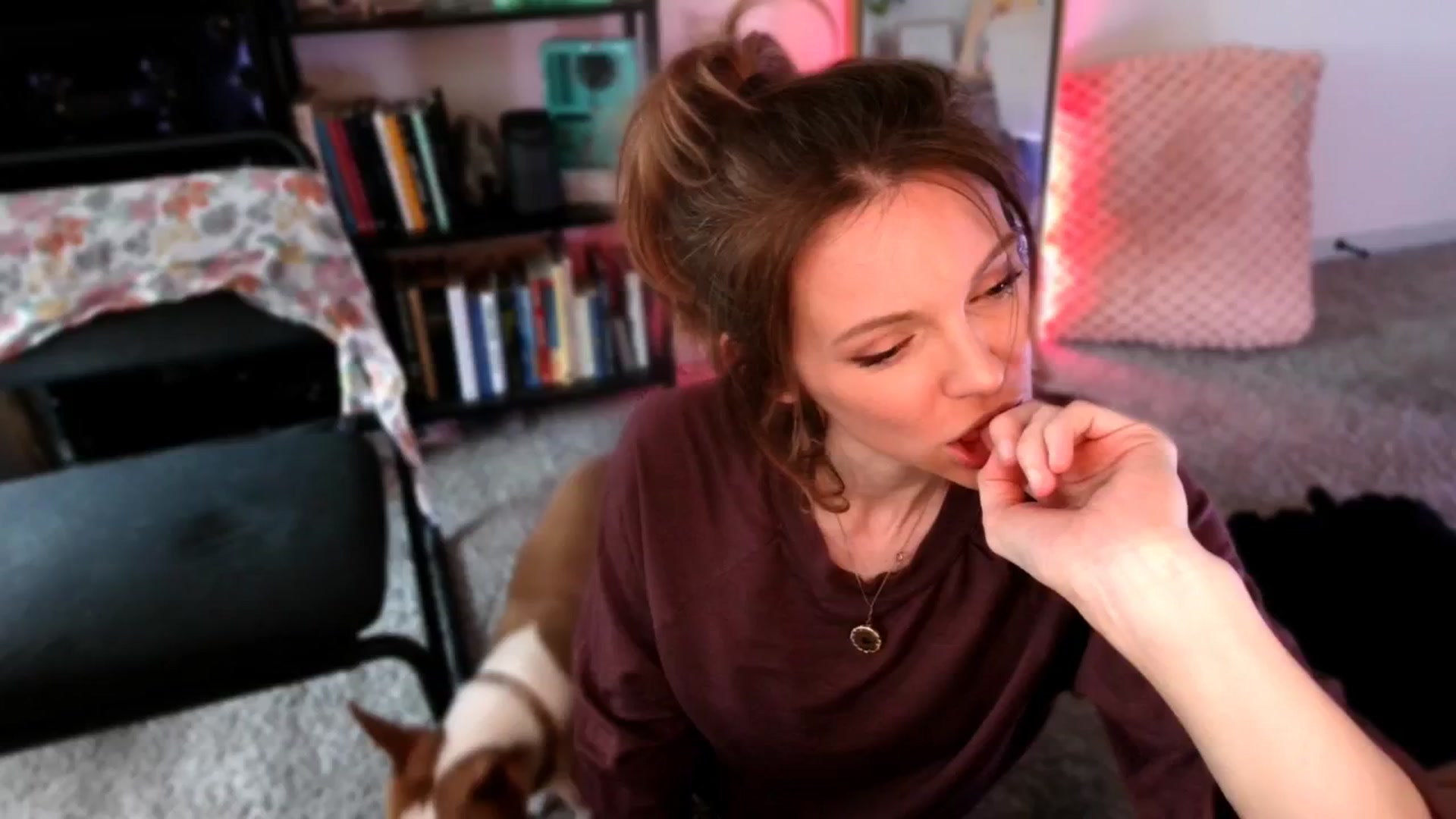Gallery image thumbnail from OraYoung's myfreecams stream on, 01/05/2025, 24:01 image 13 of 20