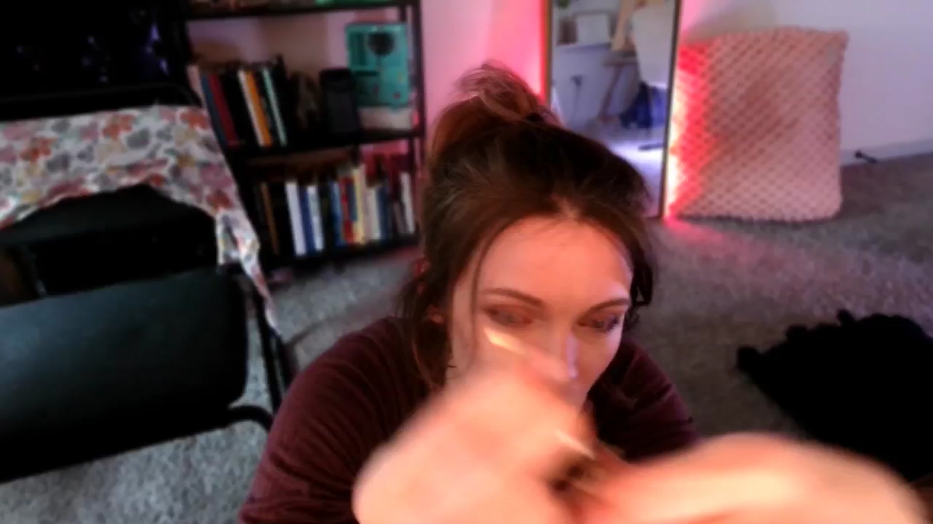 Gallery image thumbnail from OraYoung's myfreecams stream on, 01/05/2025, 24:01 image 20 of 20