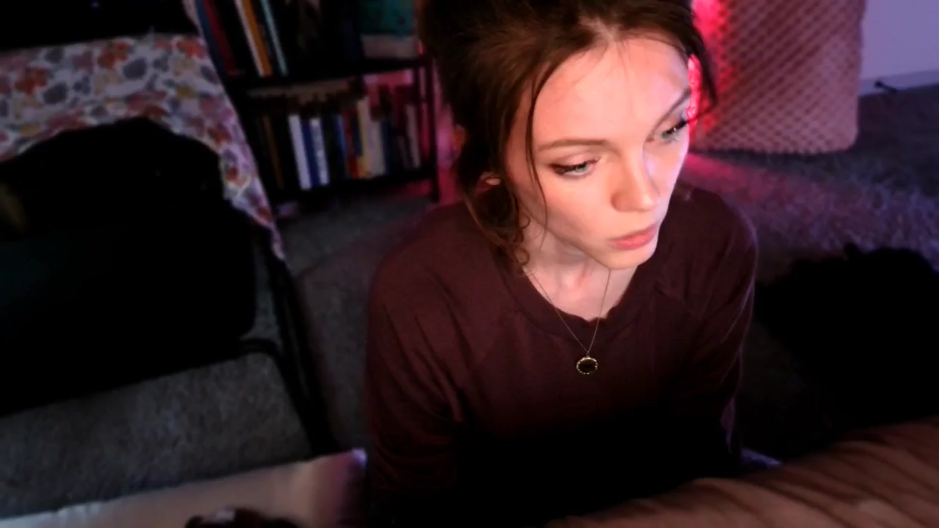 Gallery image thumbnail from OraYoung's myfreecams stream on, 01/05/2025, 24:38 image 17 of 20