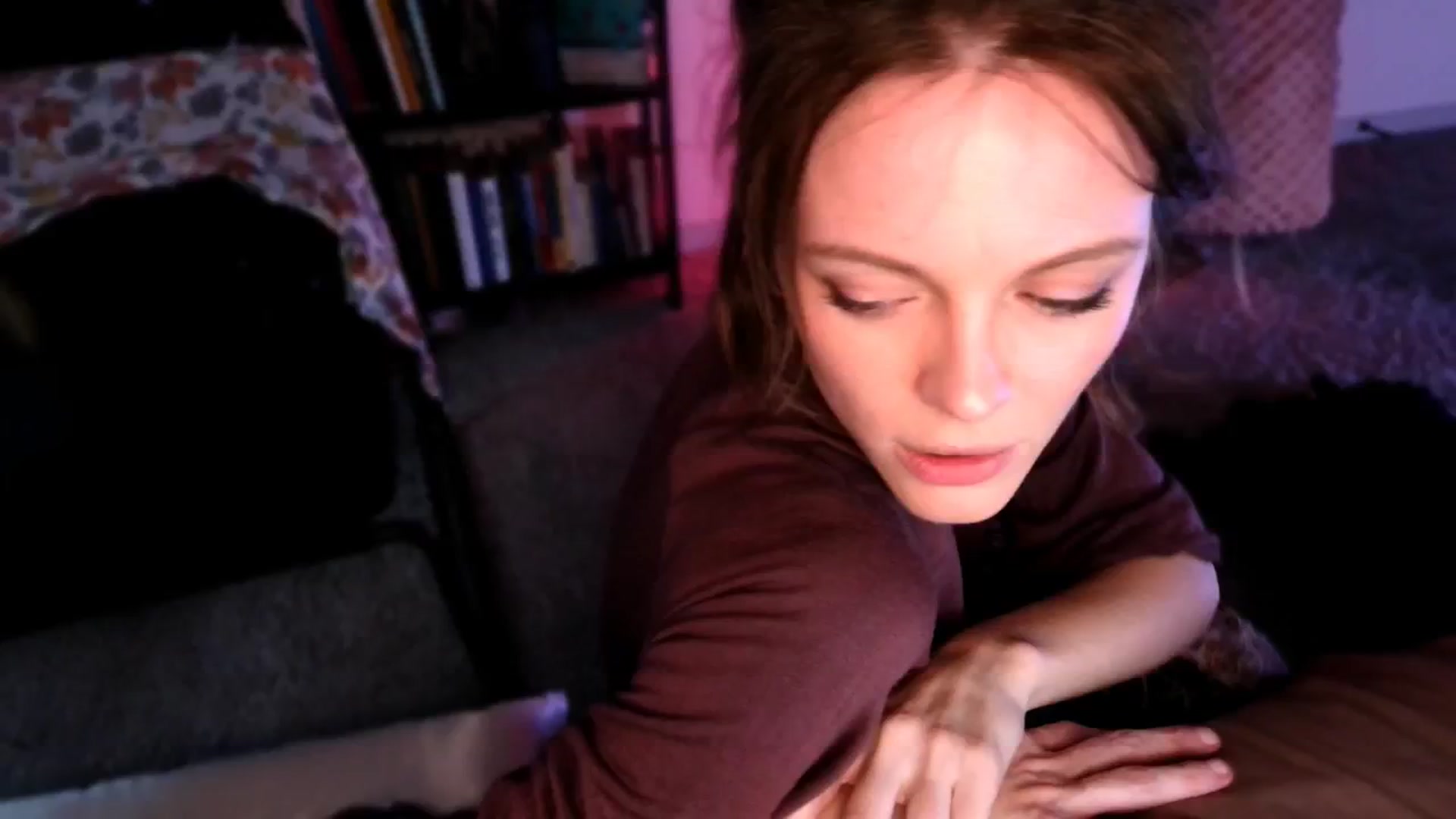 Gallery image thumbnail from OraYoung's myfreecams stream on, 01/05/2025, 24:38 image 19 of 20