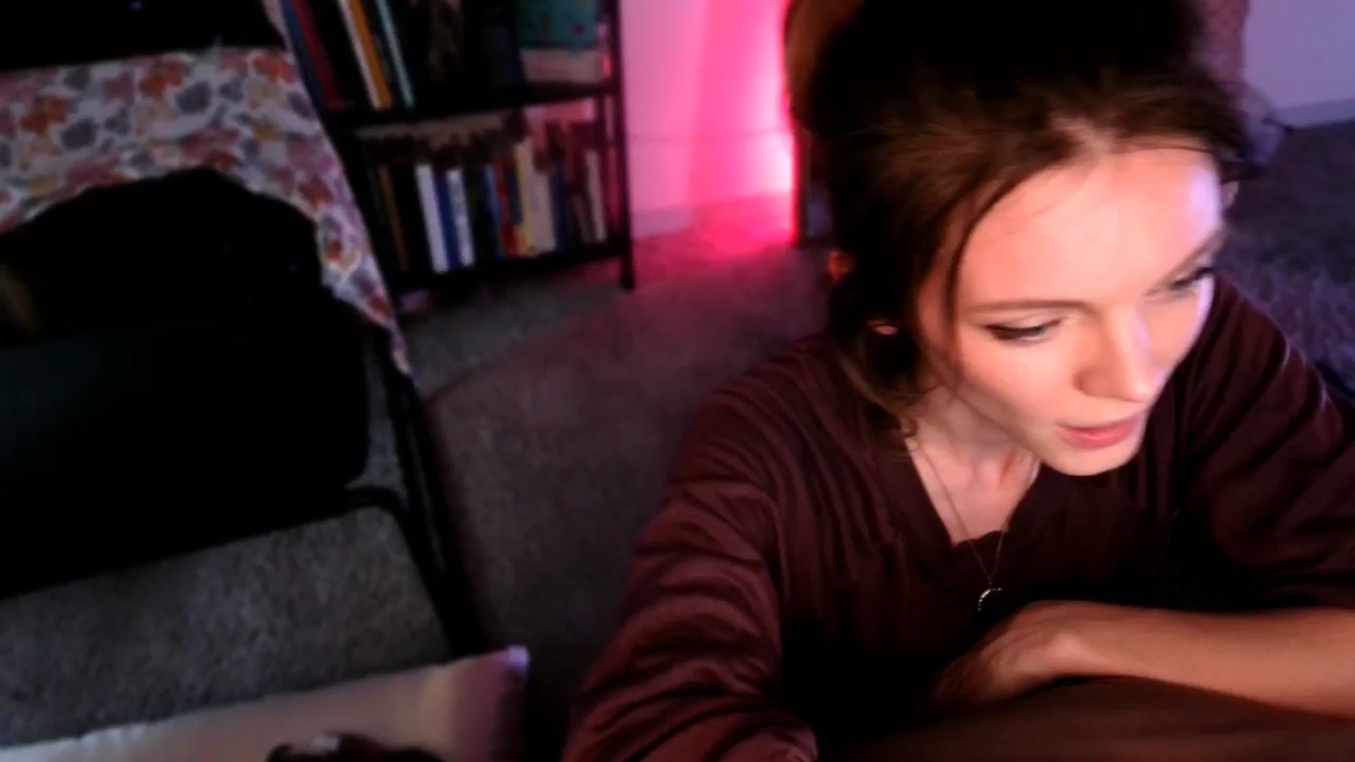 Gallery image thumbnail from OraYoung's myfreecams stream on, 01/05/2025, 24:38 image 16 of 20
