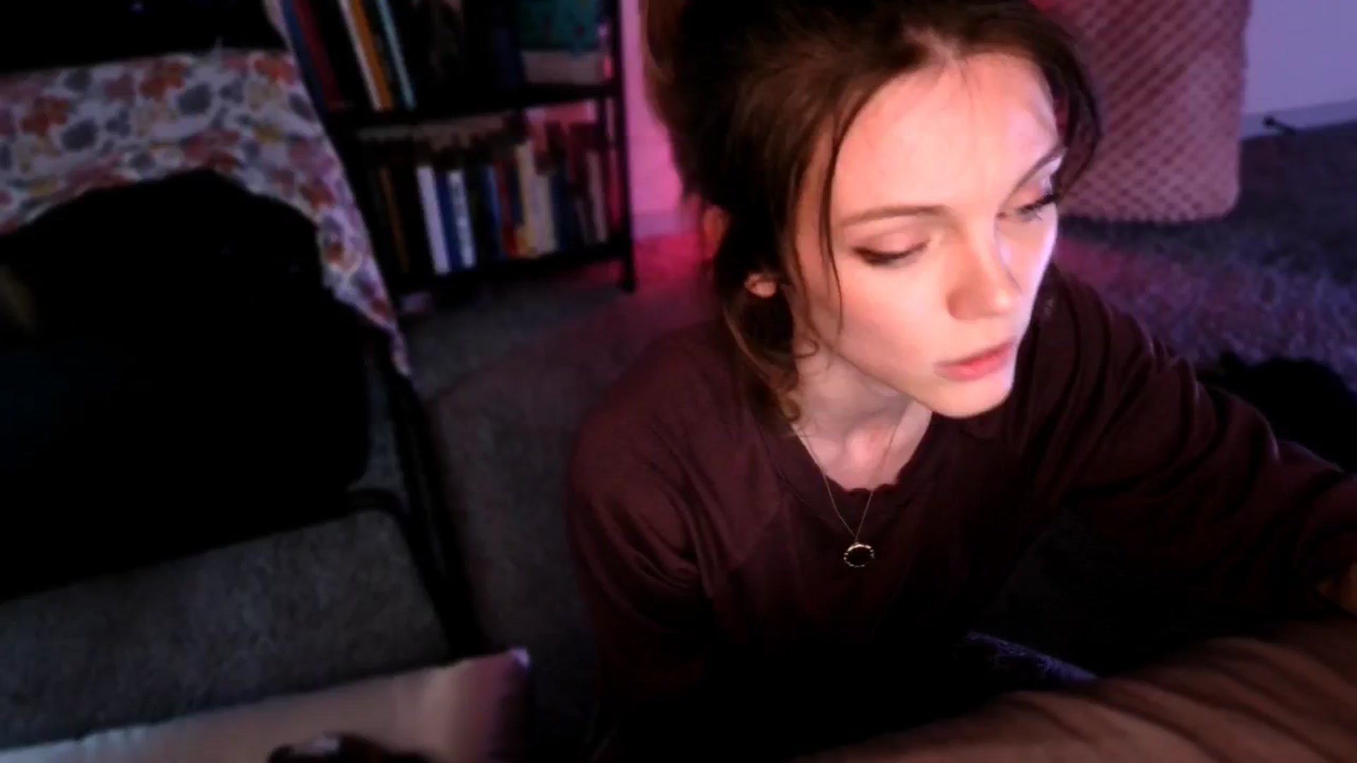 Gallery image thumbnail from OraYoung's myfreecams stream on, 01/05/2025, 24:38 image 18 of 20