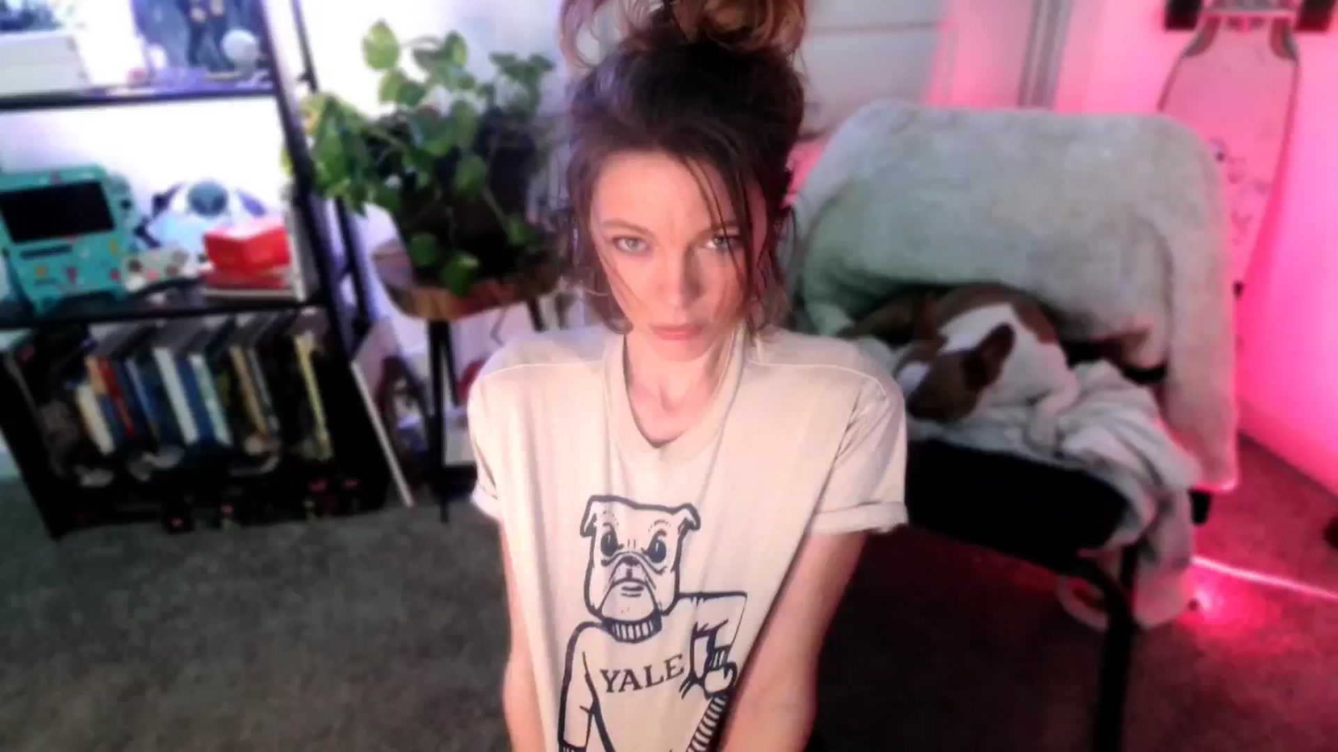 Gallery image thumbnail from OraYoung's myfreecams stream on, 01/15/2025, 24:00 image 19 of 20