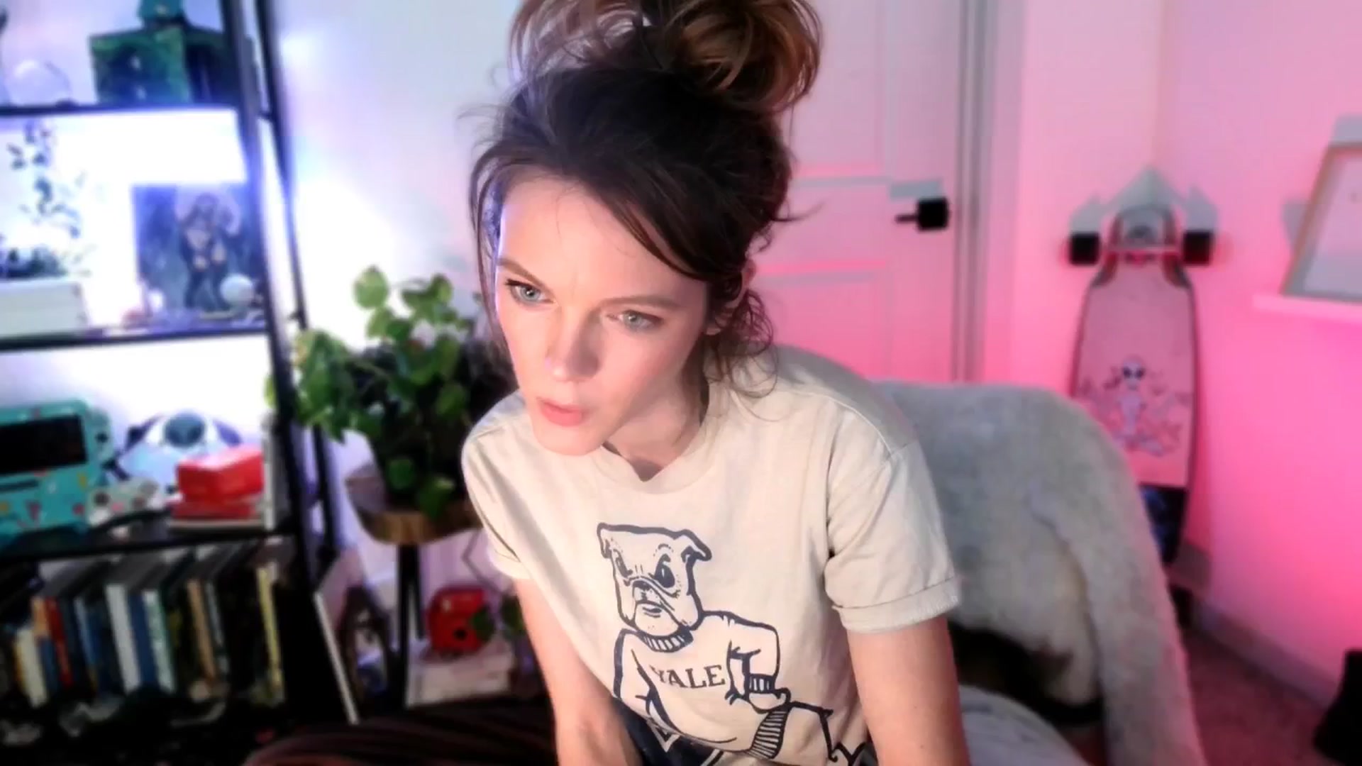 Gallery image thumbnail from OraYoung's myfreecams stream on, 01/15/2025, 24:00 image 13 of 20