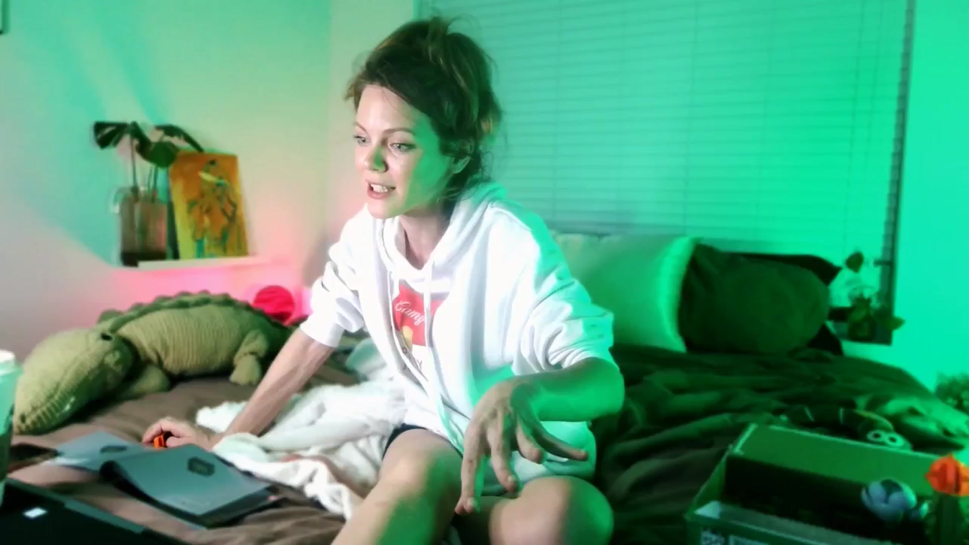 Gallery image thumbnail from OraYoung's myfreecams stream on, 01/29/2025, 01:32 image 13 of 20