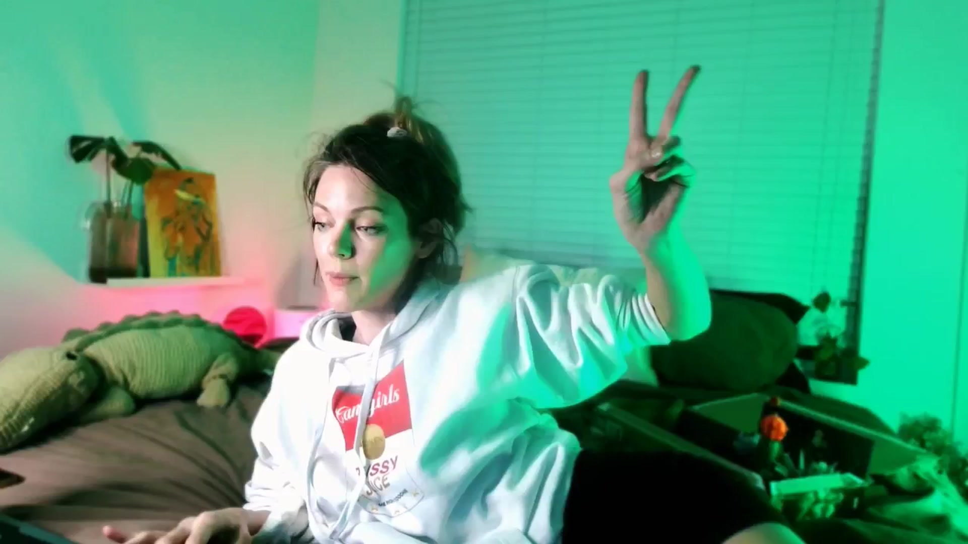 Gallery image thumbnail from OraYoung's myfreecams stream on, 01/29/2025, 01:32 image 20 of 20