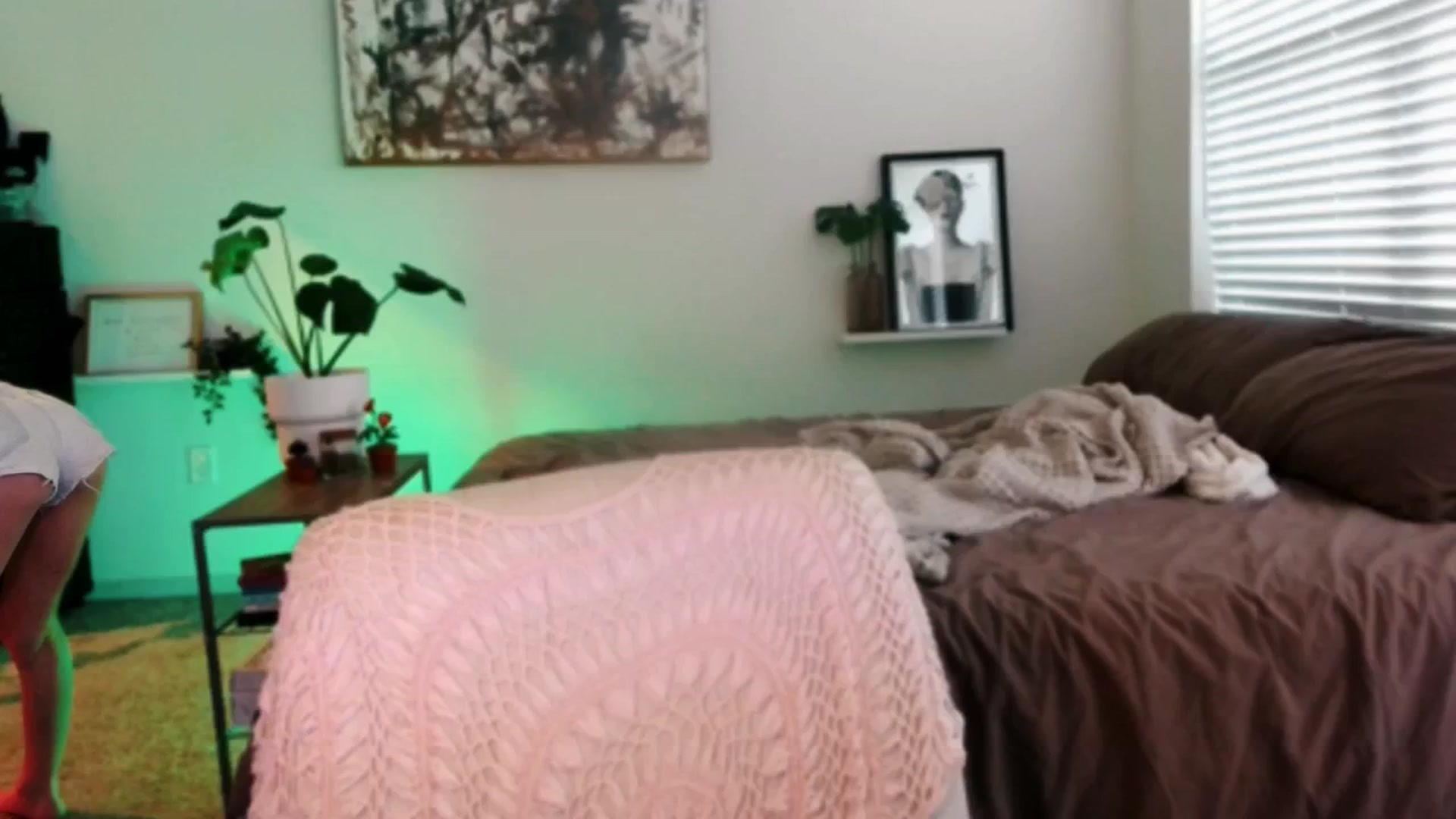 Gallery image thumbnail from OraYoung's myfreecams stream on, 02/21/2025, 24:28 image 2 of 20