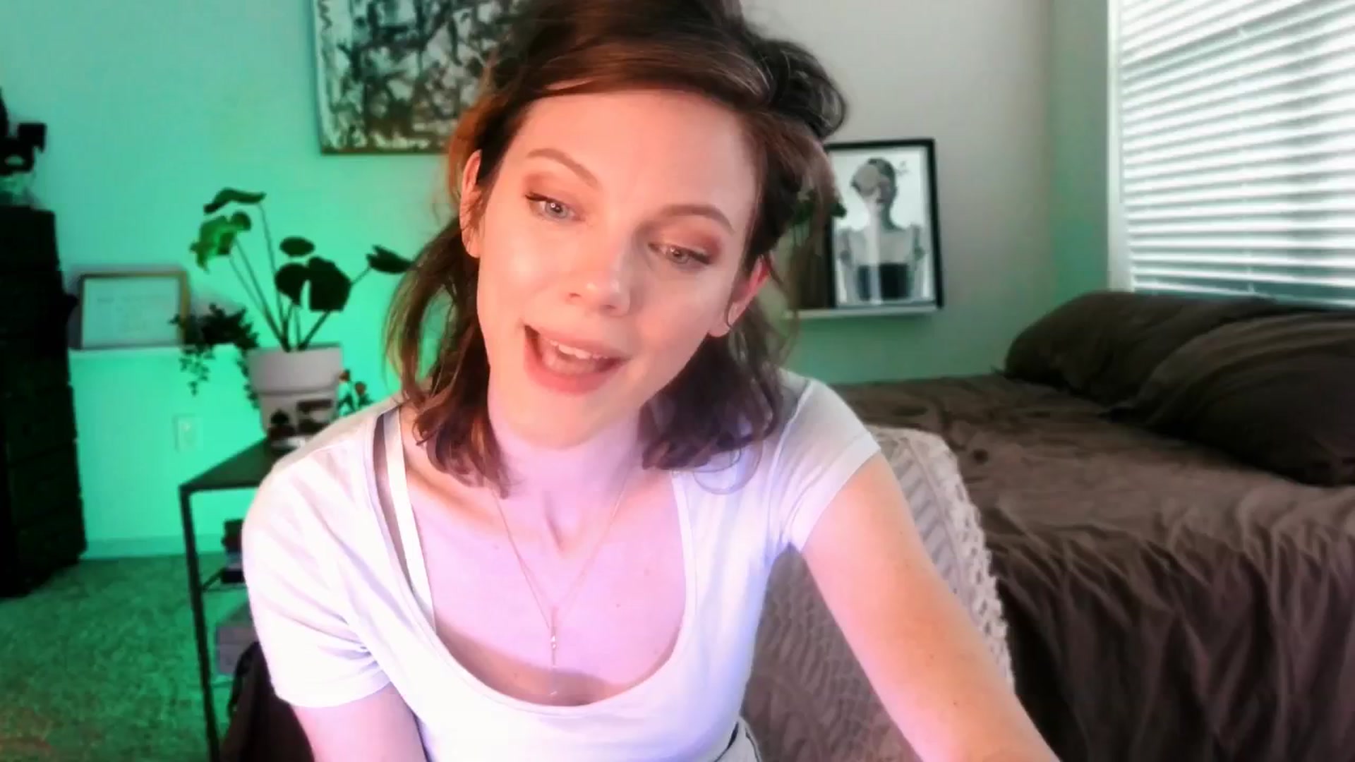 Gallery image thumbnail from OraYoung's myfreecams stream on, 02/21/2025, 24:28 image 20 of 20