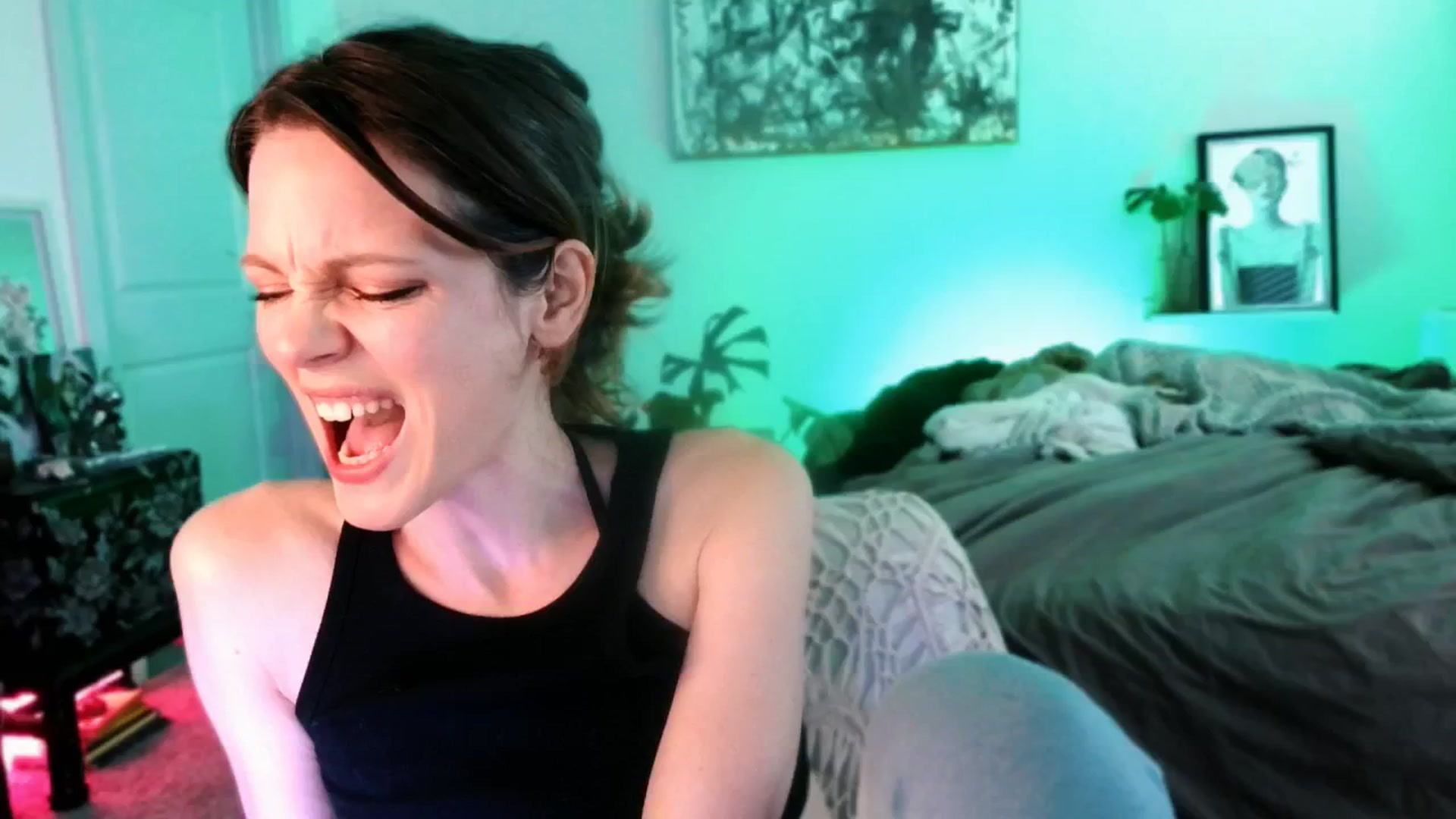 Gallery image thumbnail from OraYoung's myfreecams stream on, 02/26/2025, 23:44 image 5 of 20