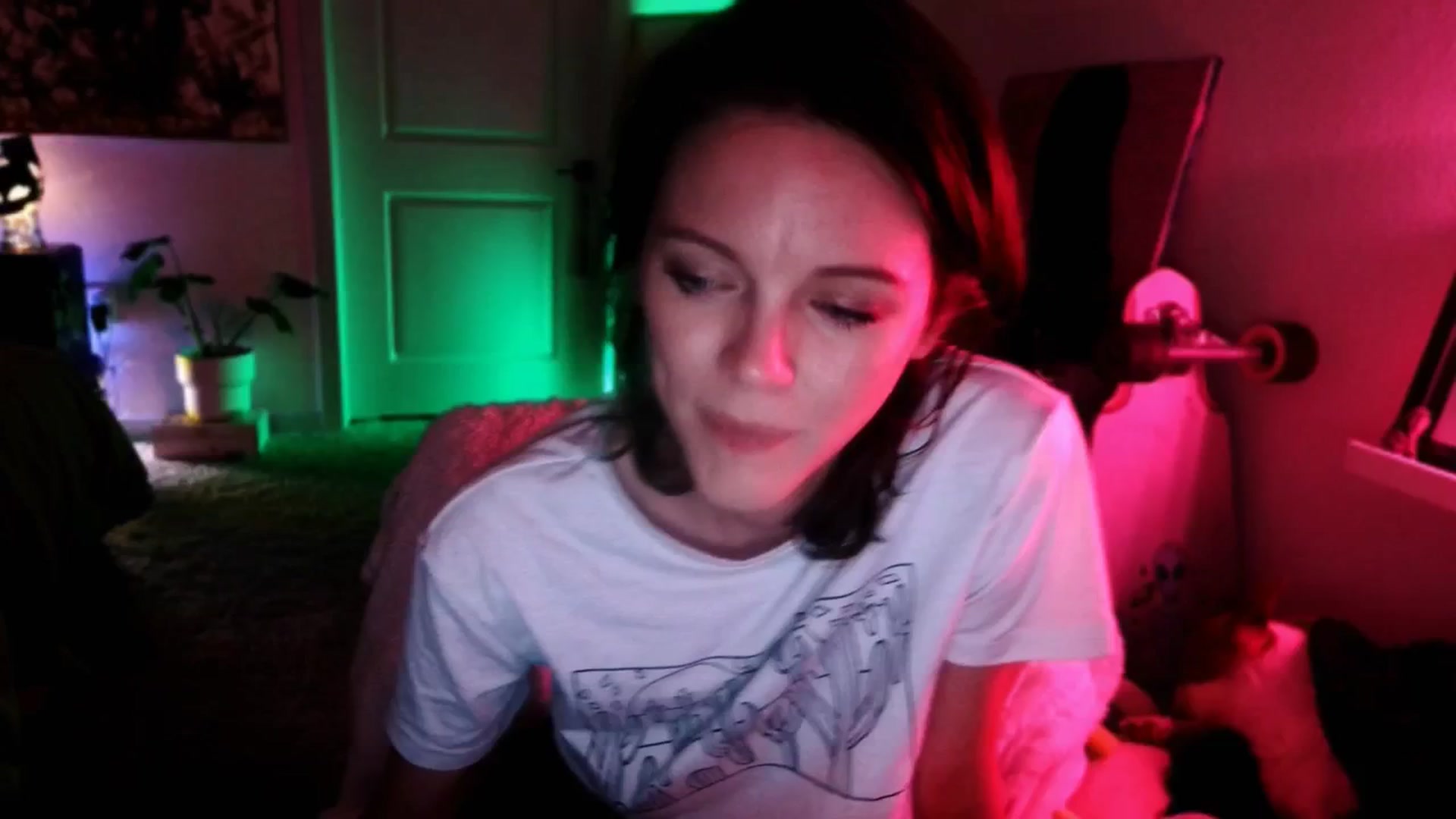 Gallery image thumbnail from OraYoung's myfreecams stream on, 03/06/2025, 01:48 image 16 of 20