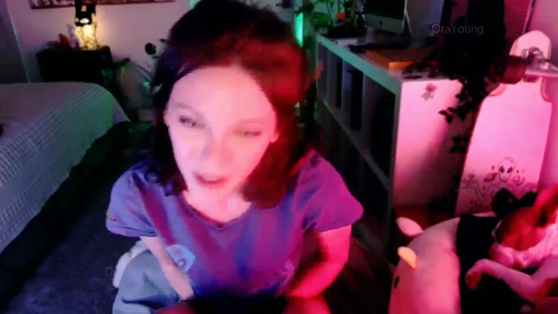 Gallery image thumbnail from OraYoung's myfreecams stream on, 03/13/2025, 04:40 image 8 of 20