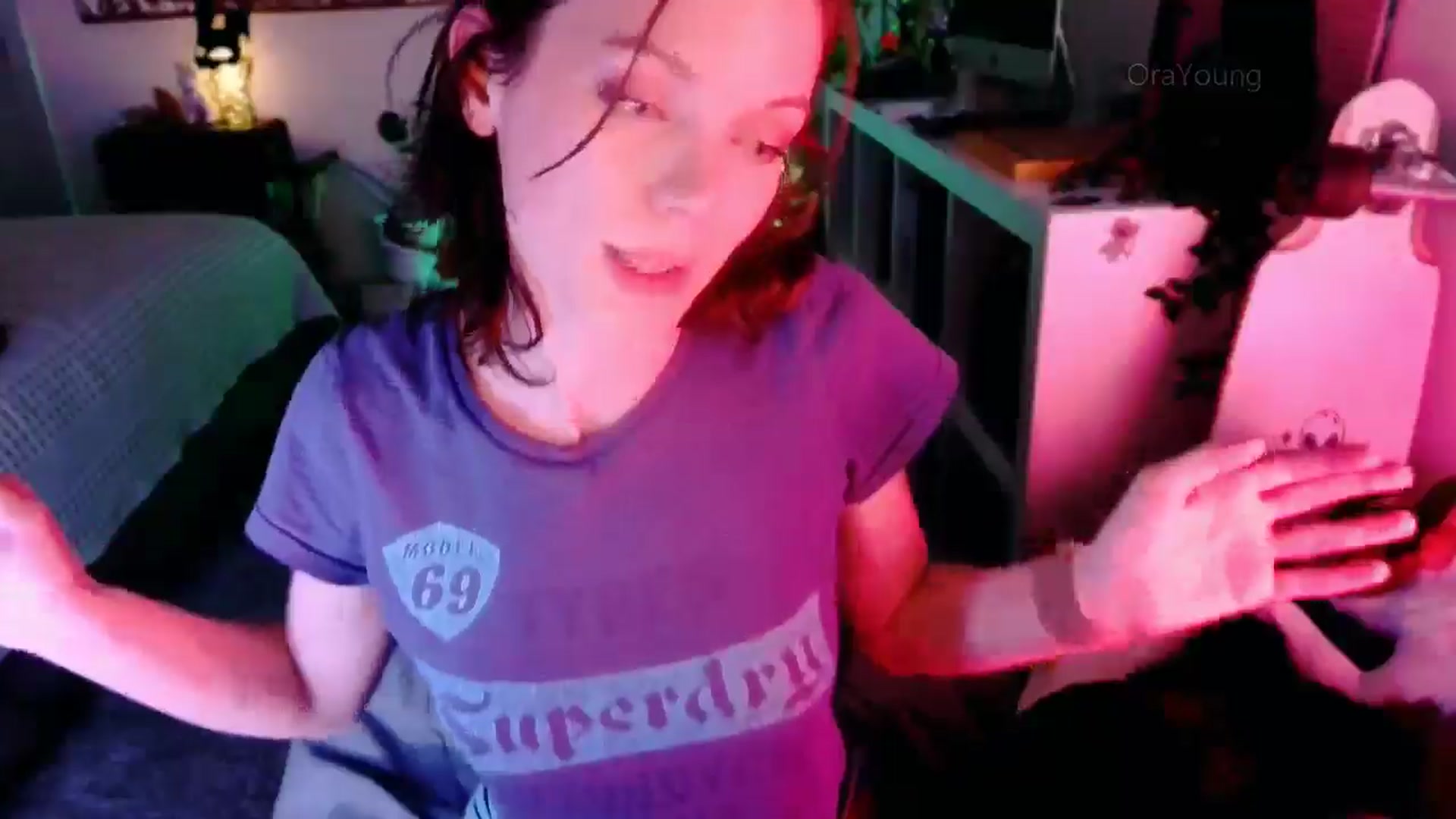 Gallery image thumbnail from OraYoung's myfreecams stream on, 03/13/2025, 04:40 image 17 of 20