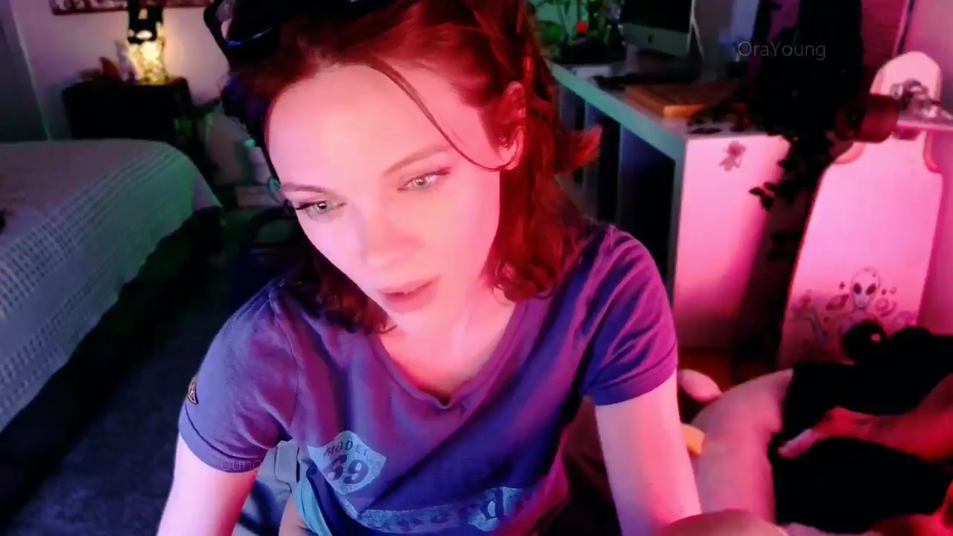 Gallery image thumbnail from OraYoung's myfreecams stream on, 03/13/2025, 04:40 image 14 of 20