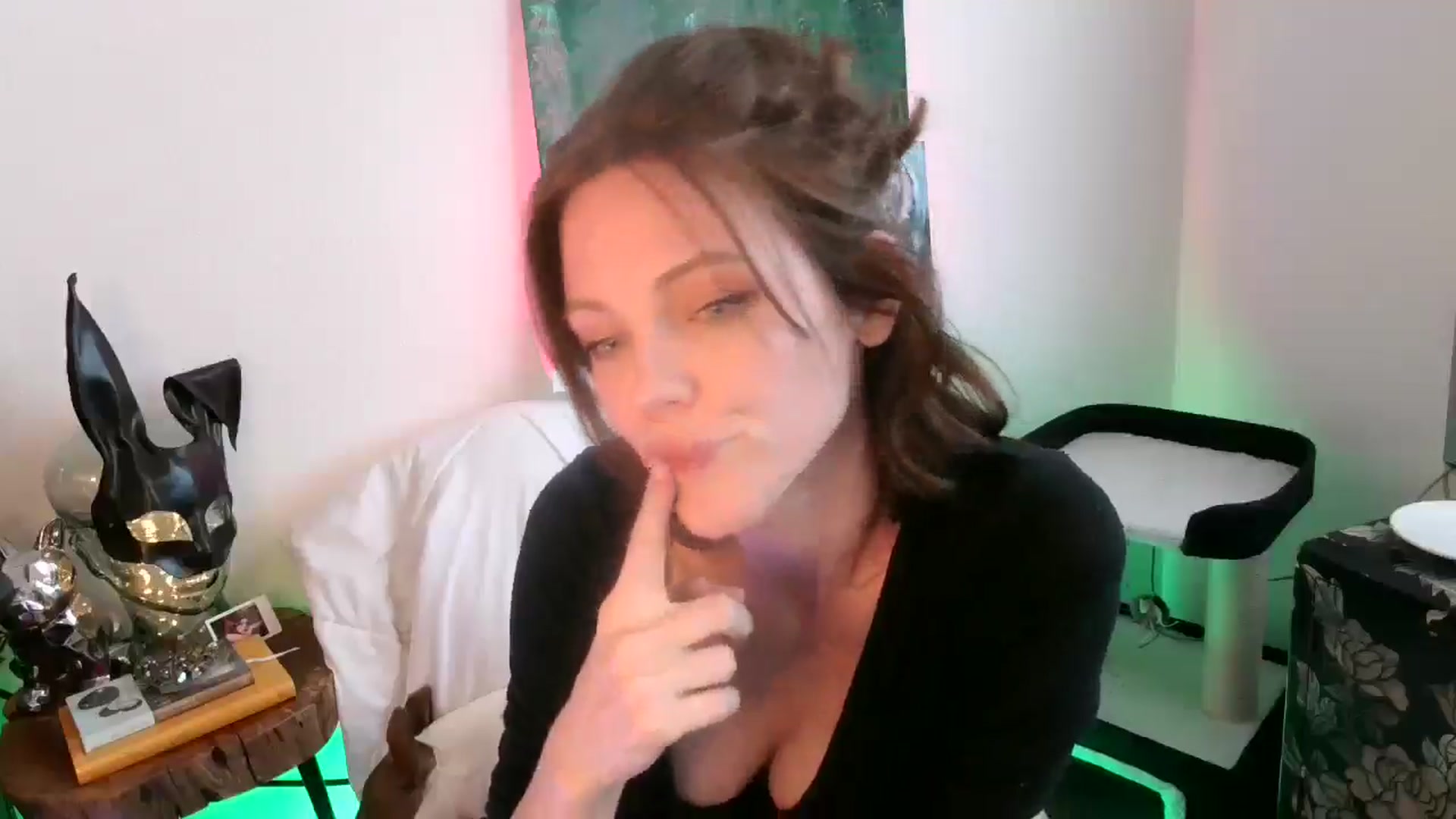 Gallery image thumbnail from OraYoung's myfreecams stream on, 04/30/2025, 20:08 image 13 of 20