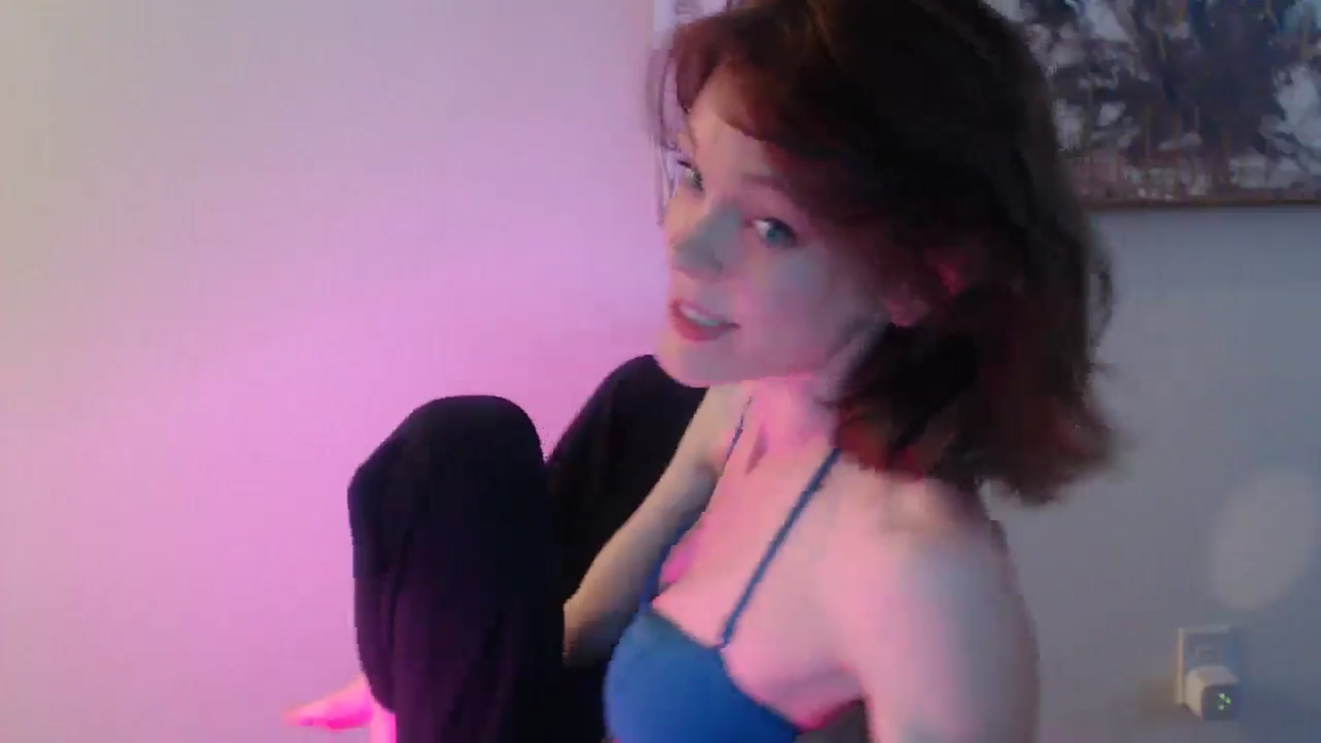 Gallery image thumbnail from OraYoung's myfreecams stream on, 05/17/2025, 19:47 image 10 of 20