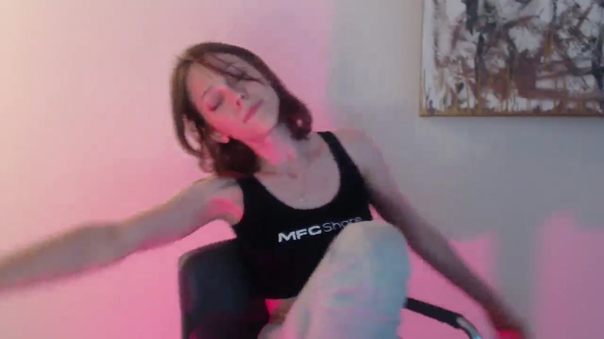 Gallery image thumbnail from OraYoung's myfreecams stream on, 05/21/2025, 19:49 image 17 of 20