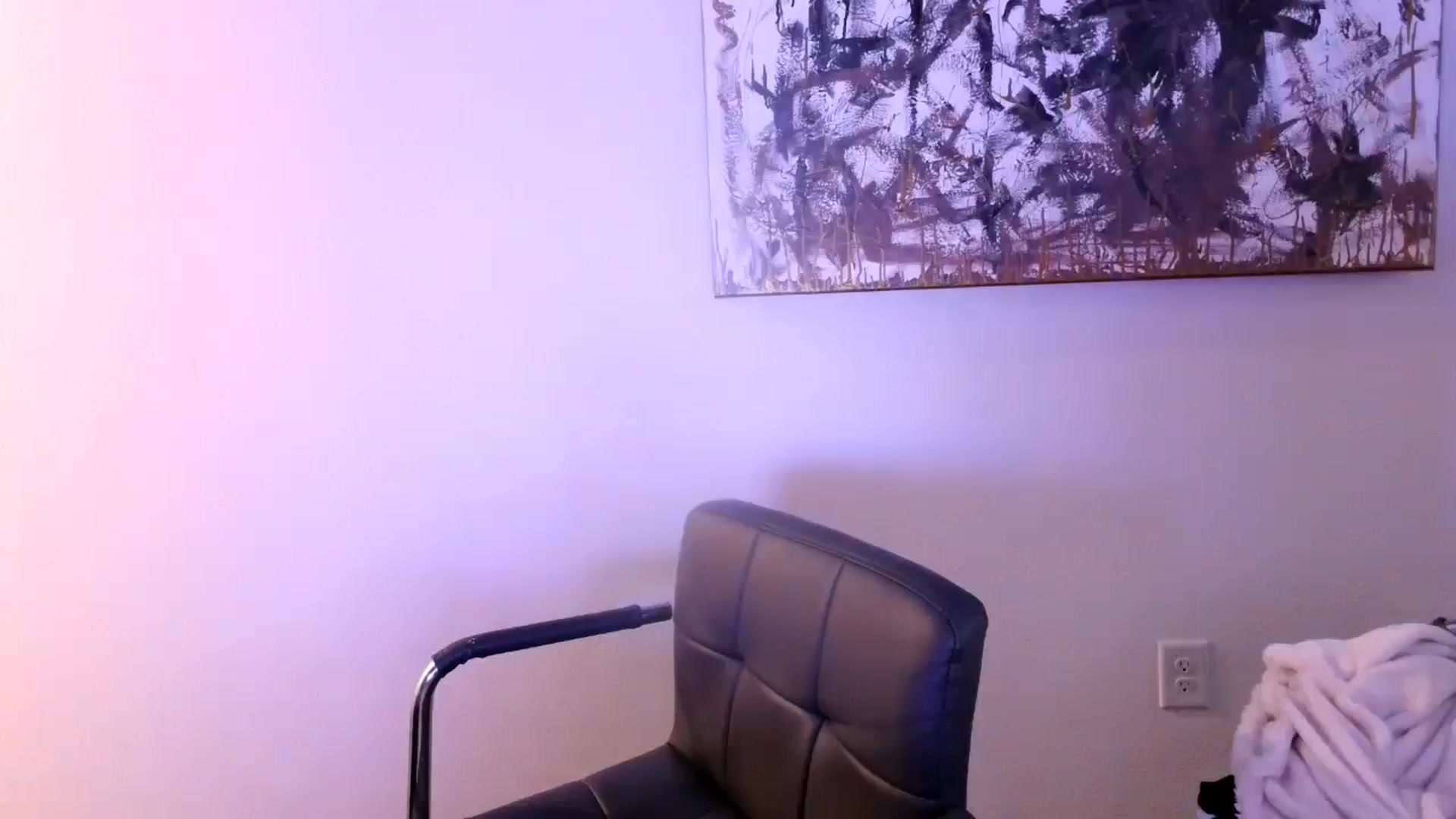 Gallery image thumbnail from OraYoung's myfreecams stream on, 07/04/2025, 24:01 image 2 of 20