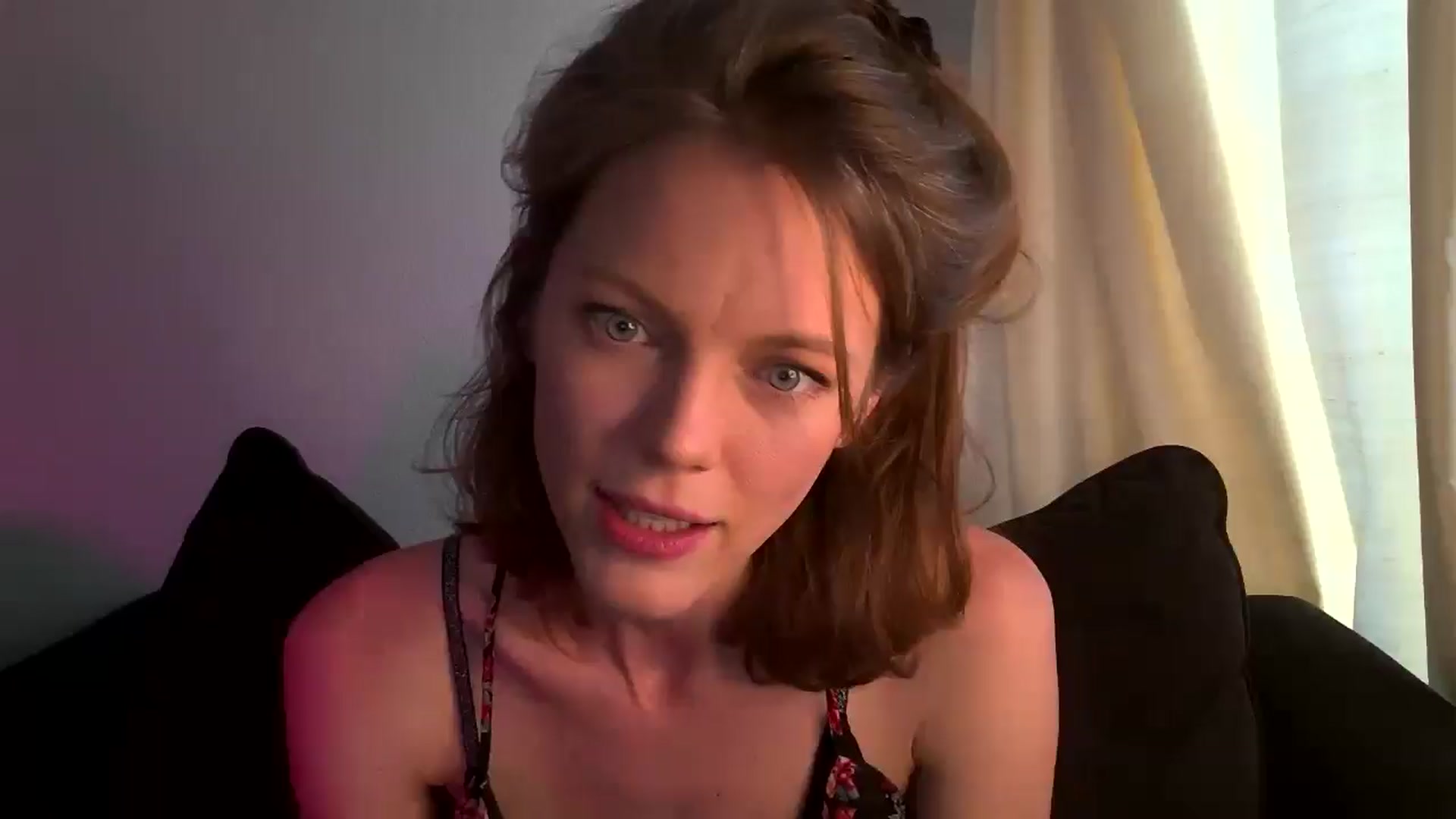 Gallery image thumbnail from OraYoung's myfreecams stream on, 10/03/2025, 17:01 image 13 of 20